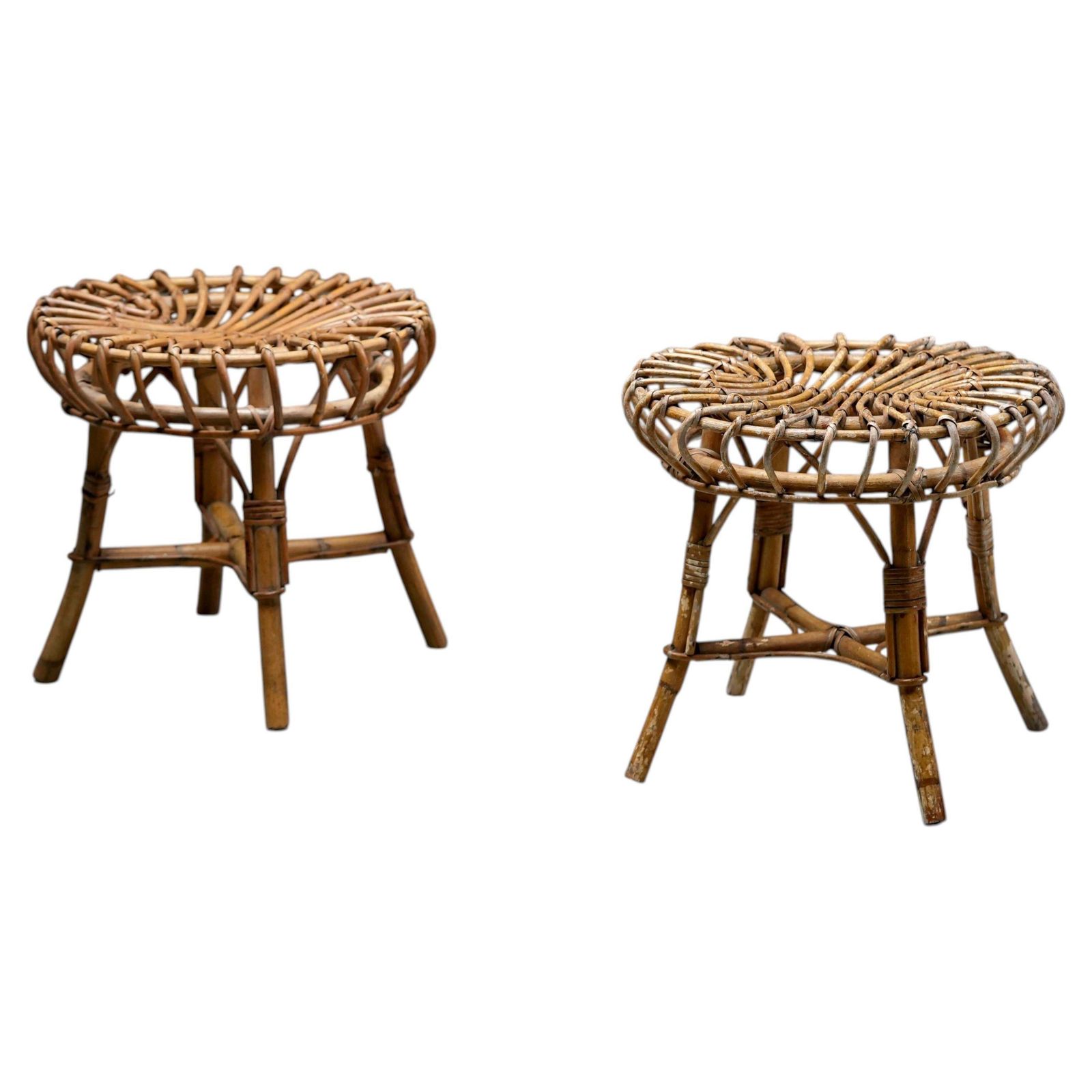 Set Van 2 Franco Albini Rotan En Bamboe Ronde Poefs, Italië Ca. Jaren 1960