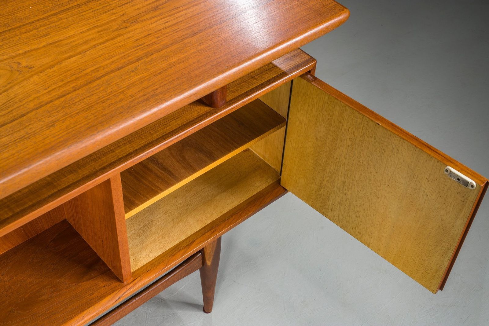 photo vintage Model Rt200 Desk In Teak By Heinrich Riestenpatt, Germany, 1960s