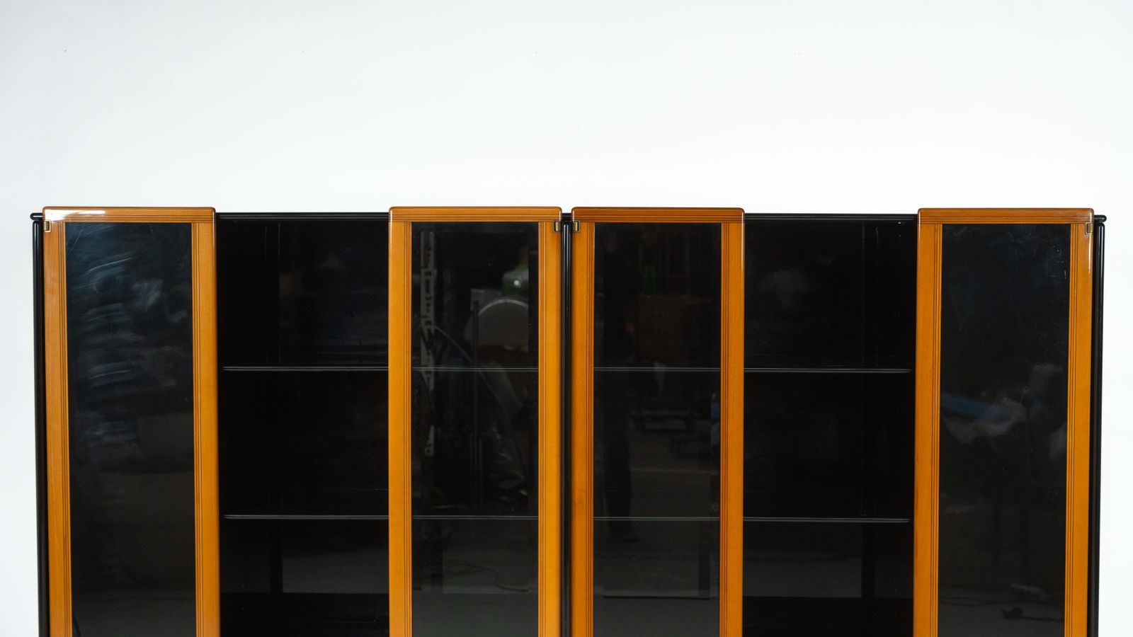 6212.0 Mid Century Modern Artona Bookcase/Vitrine By Afra And Tobia Scarpa, Maxalto photo