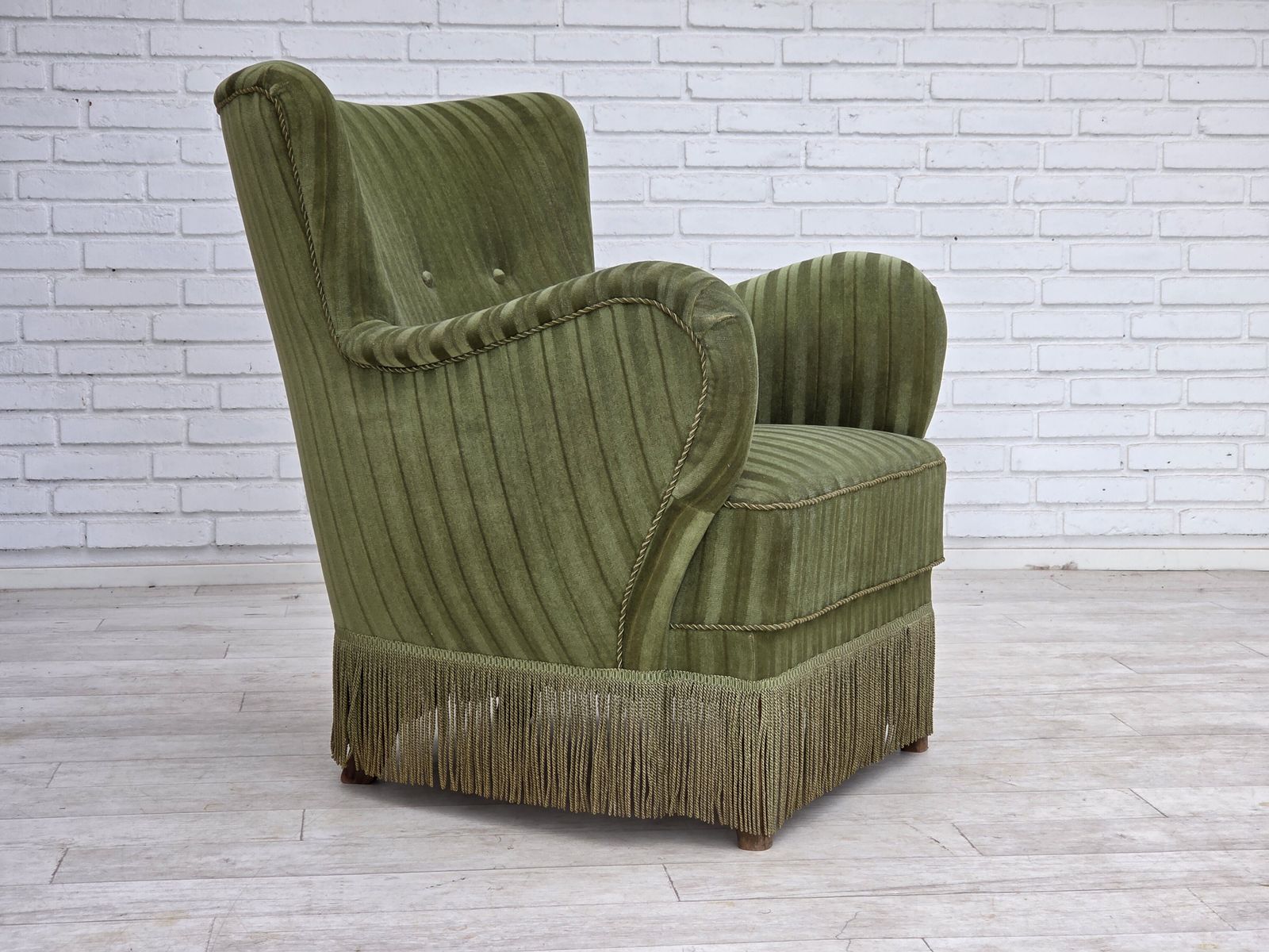Ca. Jaren 1960, Deense Fauteuil, Groen Meubelvelours. photo for sale