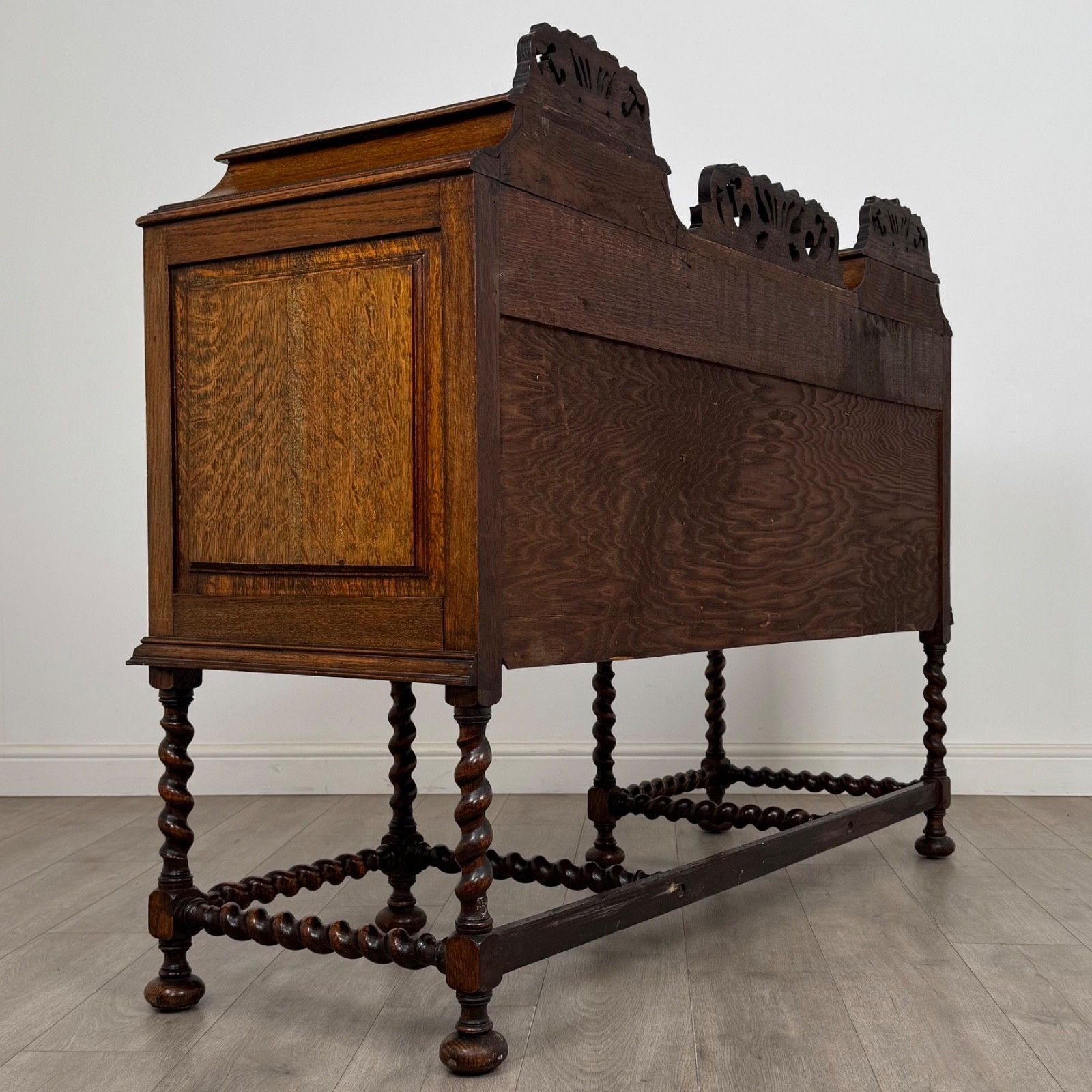Antique 20th Century Jacobean Style Sideboard In Golden Oak ( Af 5321 ) photo 825.0