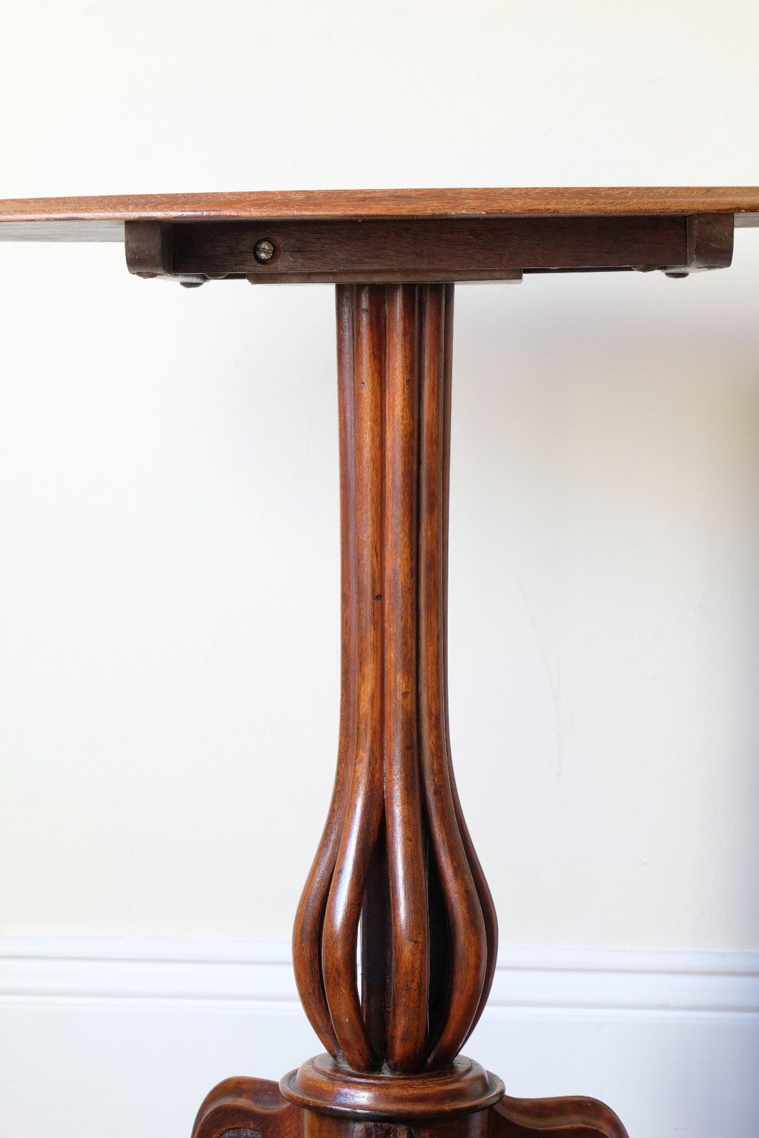 Late Victorian Mahogany Oval Tilt Top Tripod Table photo vintage