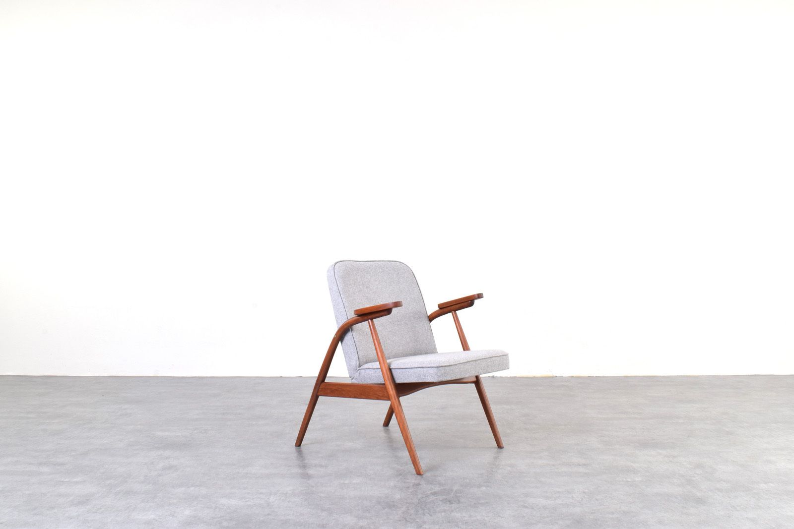 Mid Century Polish Lounge Chair, 1960s.