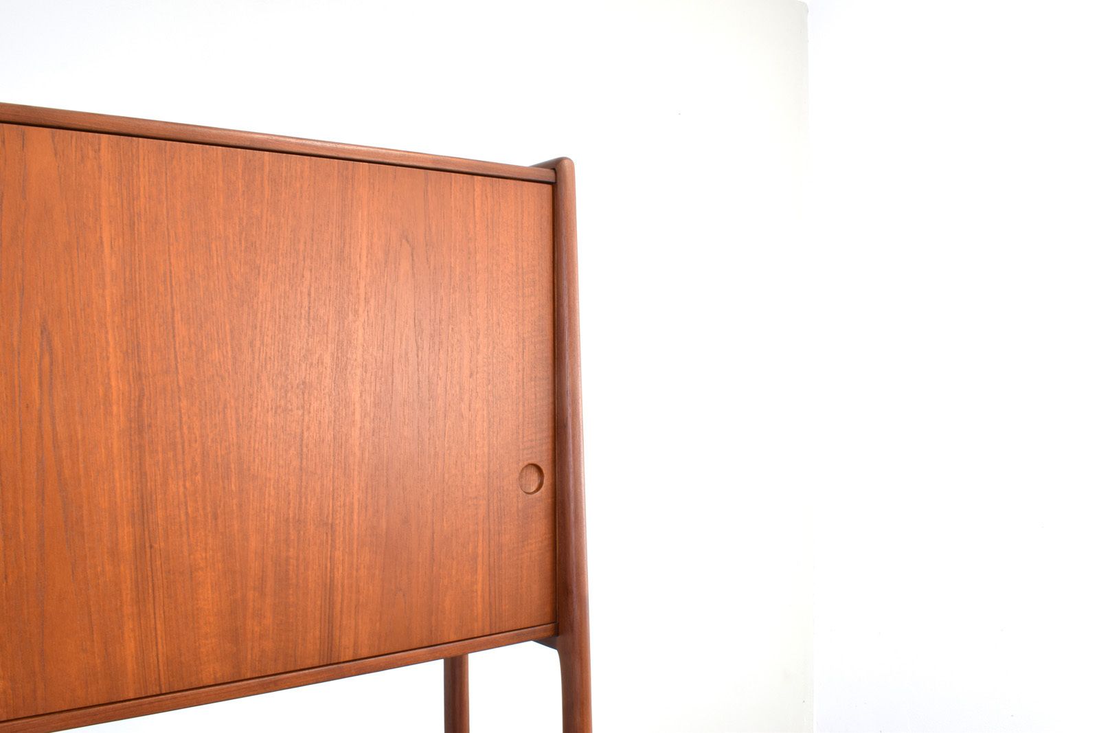 photo vinterior Mid Century Danish Teak Credenza Model Ry 20 By Hans Wegner For Ry Møbler