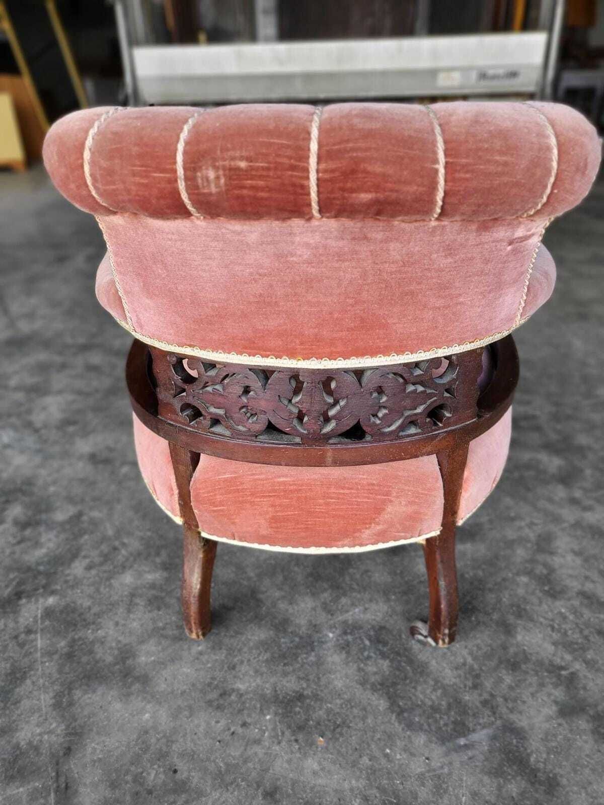 Furniture Antique Upholstered Bedroom Tub Arm Chair Legs Castors photo