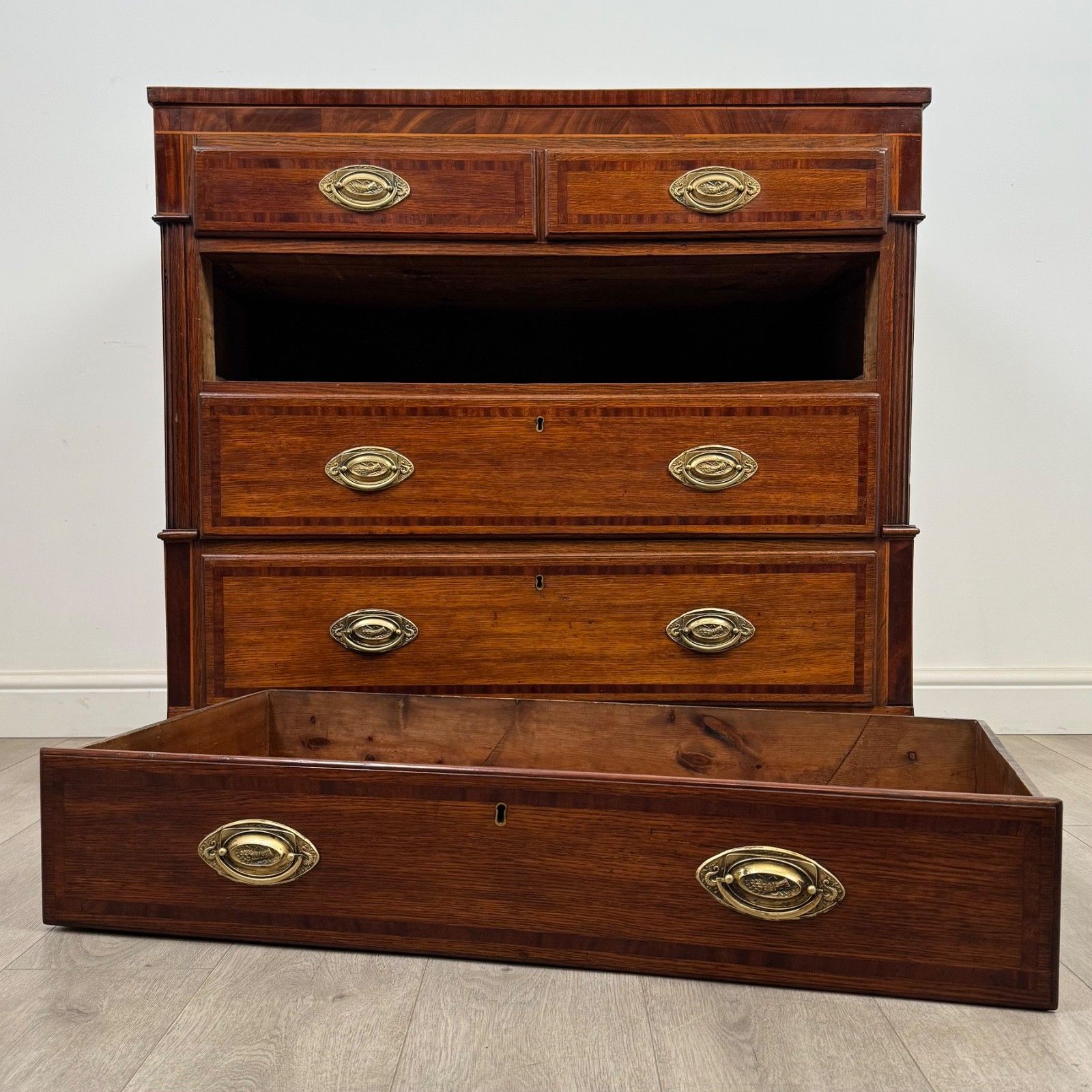 photo for sale Antique 18th Century Georgian Chest Of Drawers In Oak ( Af 5326 )