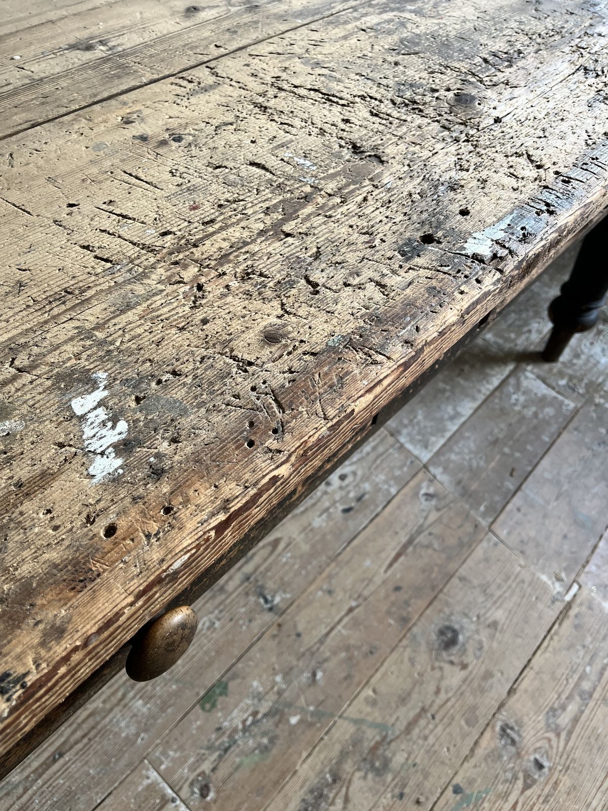 photo vinterior A Very Rustic Characterful Artists Studio Workshop Table