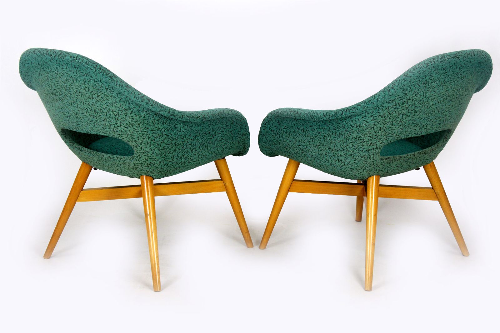 Furniture Pair Of 1960s Miroslav Navrátil Armchairs For Tatra Nábytok, Very Good Original Condition photo