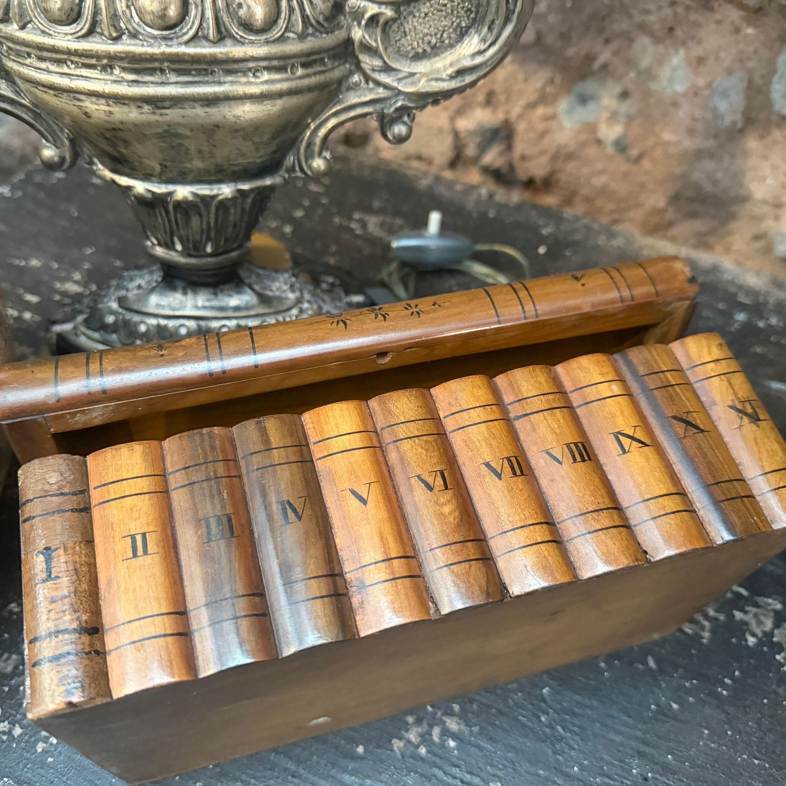 1920s Art Deco Inlaid Fruit Wood Cigar Box Form Sorrento Italy photo buy