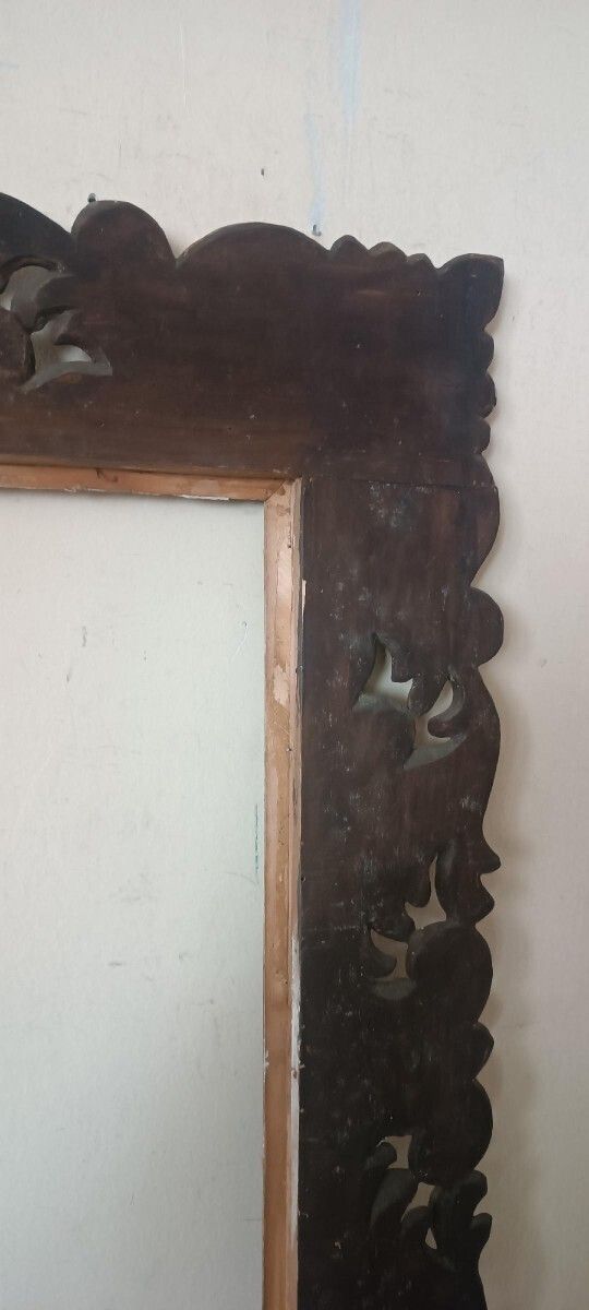 photo furniture Large Antique Lacquered And Gilded Frame Italy 19th Century