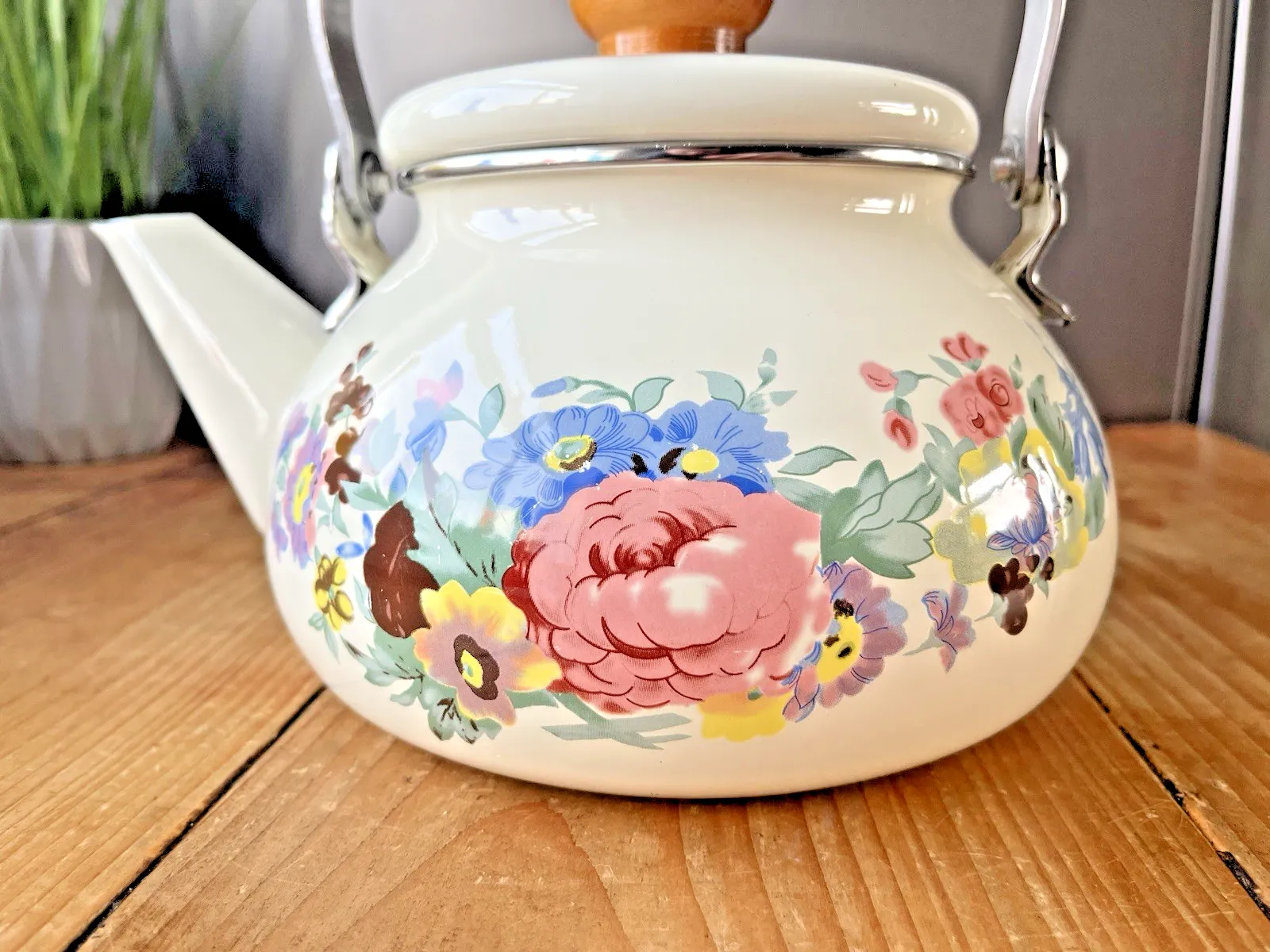 Vintage Country Cottage Kitchen Floral Peony Enamel Stove Top Kettle / Teapot photo furniture