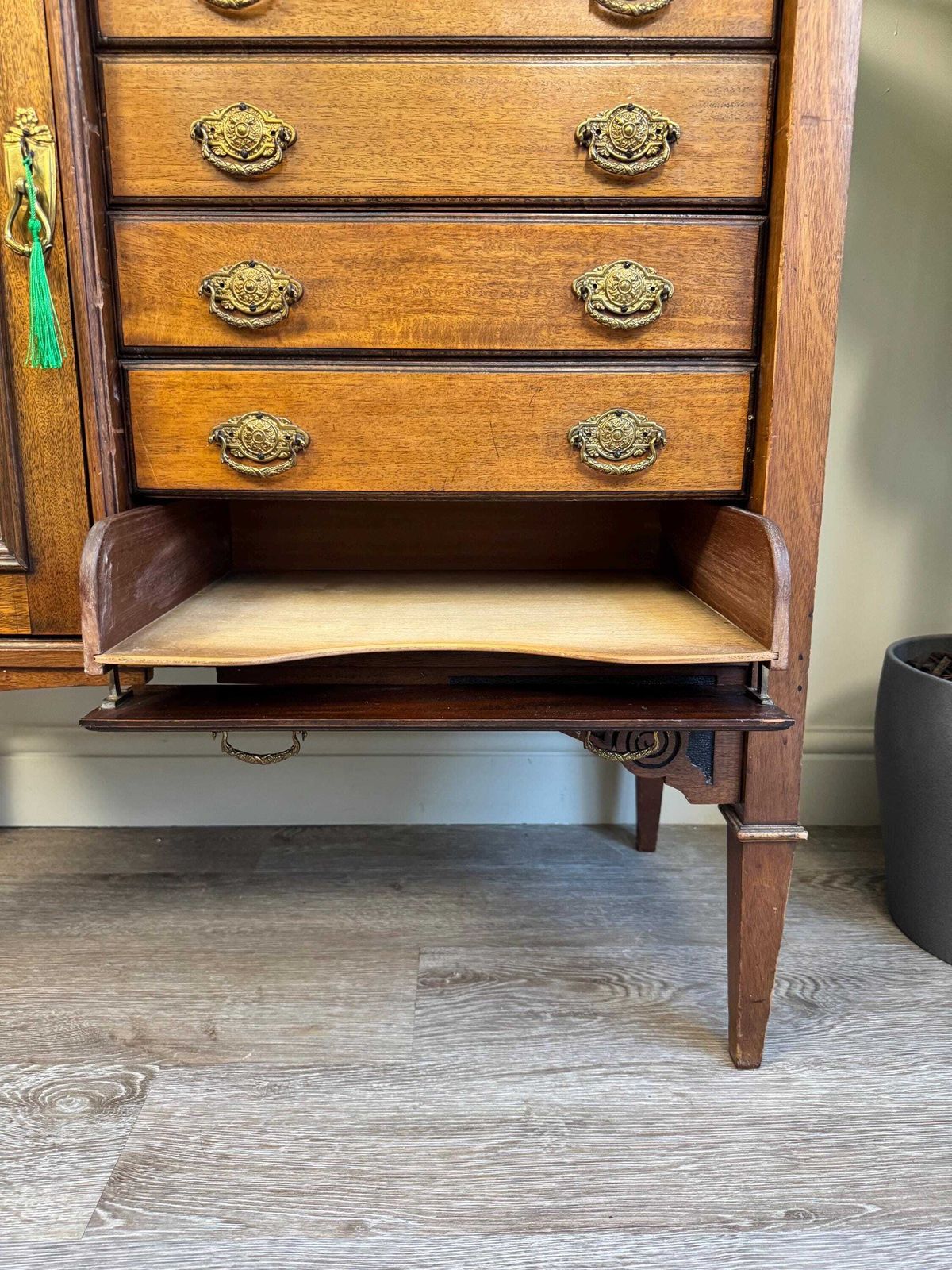 photo vintage Wooden Sideboard Cupboard With Drawers Music Sheet Storage Console Hallway Cabinet