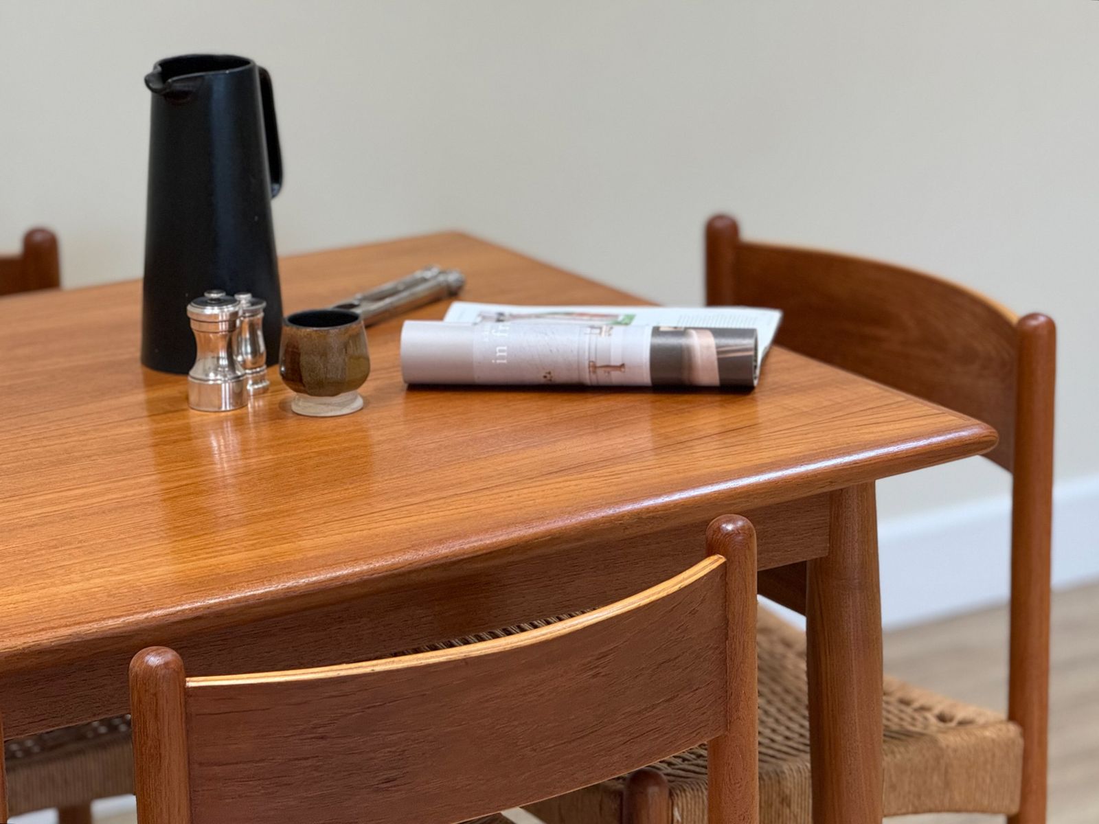 photo furniture Mid Century Danish Teak Extending Dining Table (Johannes Andersen)