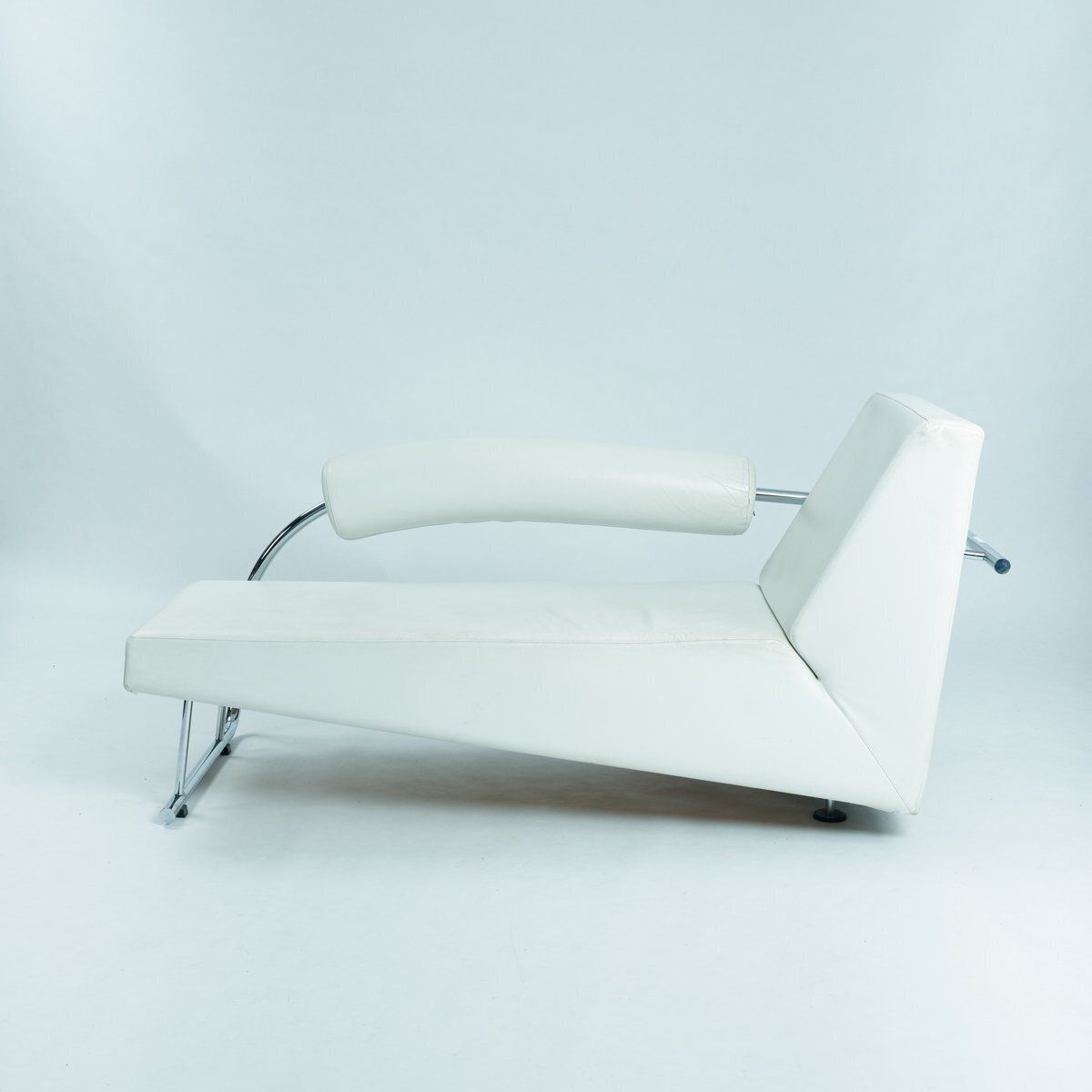 Postmodern Chaise Lounge In White Leather And Tubular Steel From Rob Eckhardt, 1980s photo buy