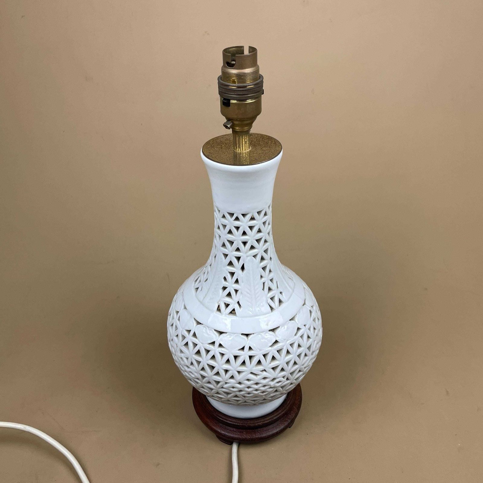 Oriental Ceramic Blanc De Chine Lamp Table Light Antique Cut Out Reticulated Vintage Patterned Bedside Ginger Gar Vase Pottery Pattern Wood photo buy