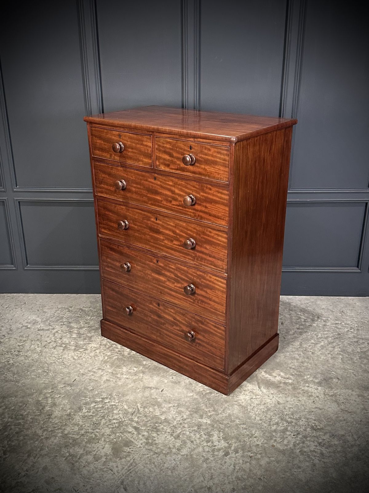 Victorian Mahogany Chest Of Drawers photo 1165.0