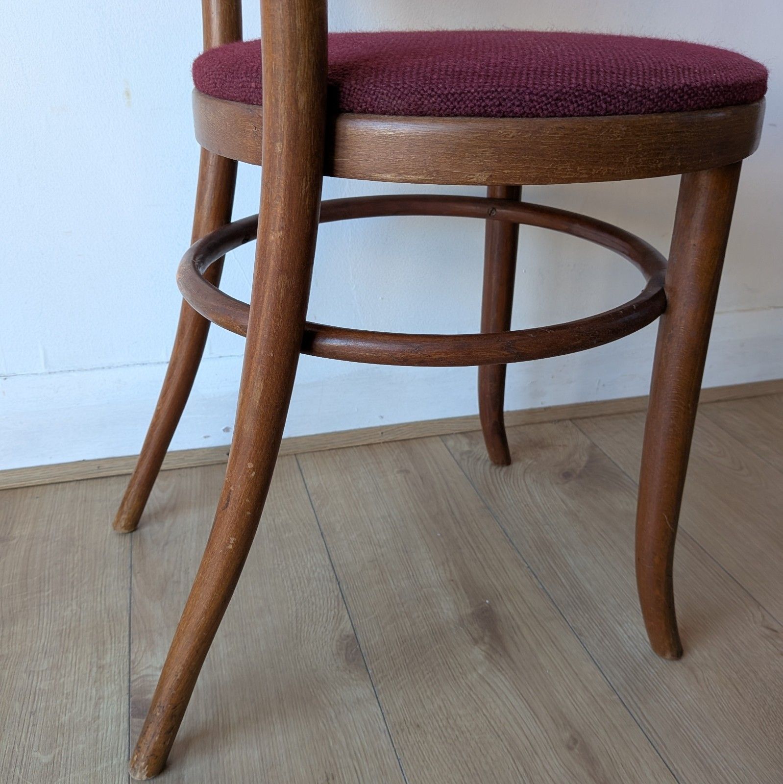 photo vinterior Set Of 4 Vintage Cane Back Dining Chairs | Bistro Style |