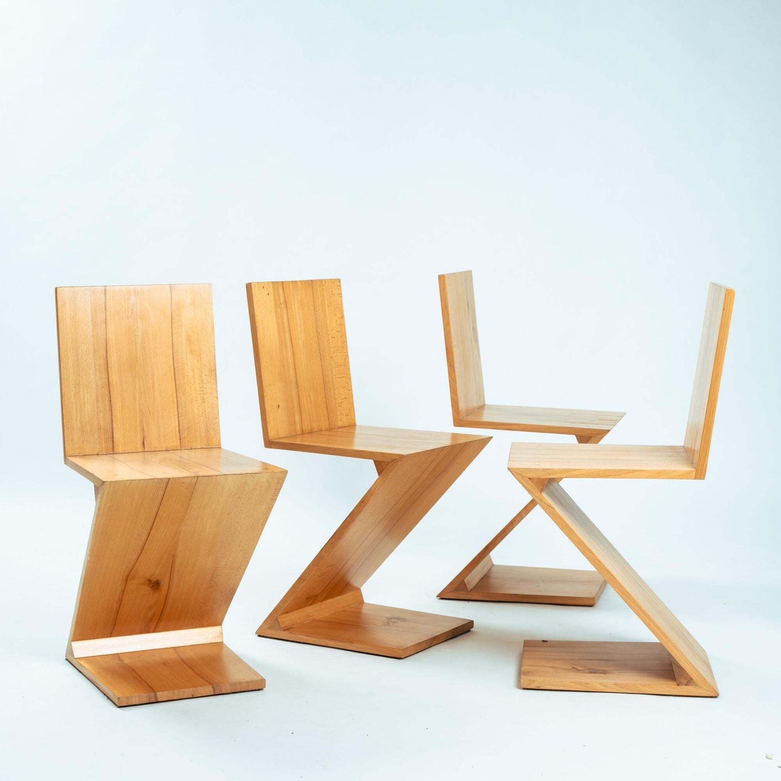 4 Zig Zag Ashwood Modernist Chairs After Design Gerrit Rietveld, De Stijl 1930's photo furniture