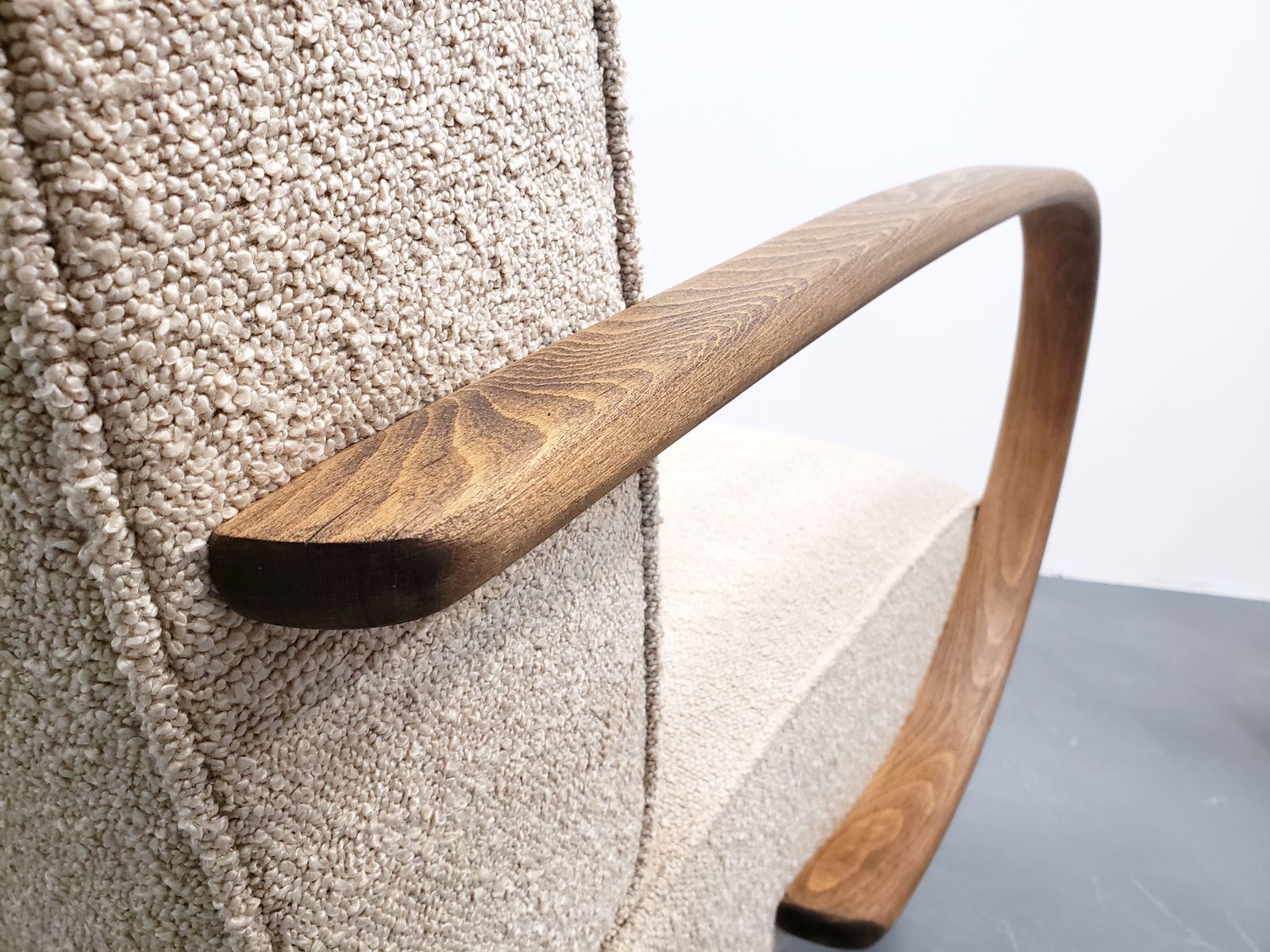 Set Of Two   1930 Jindrich Halabala Bentwood Armchairs In Beige Boucle photo 2300.0