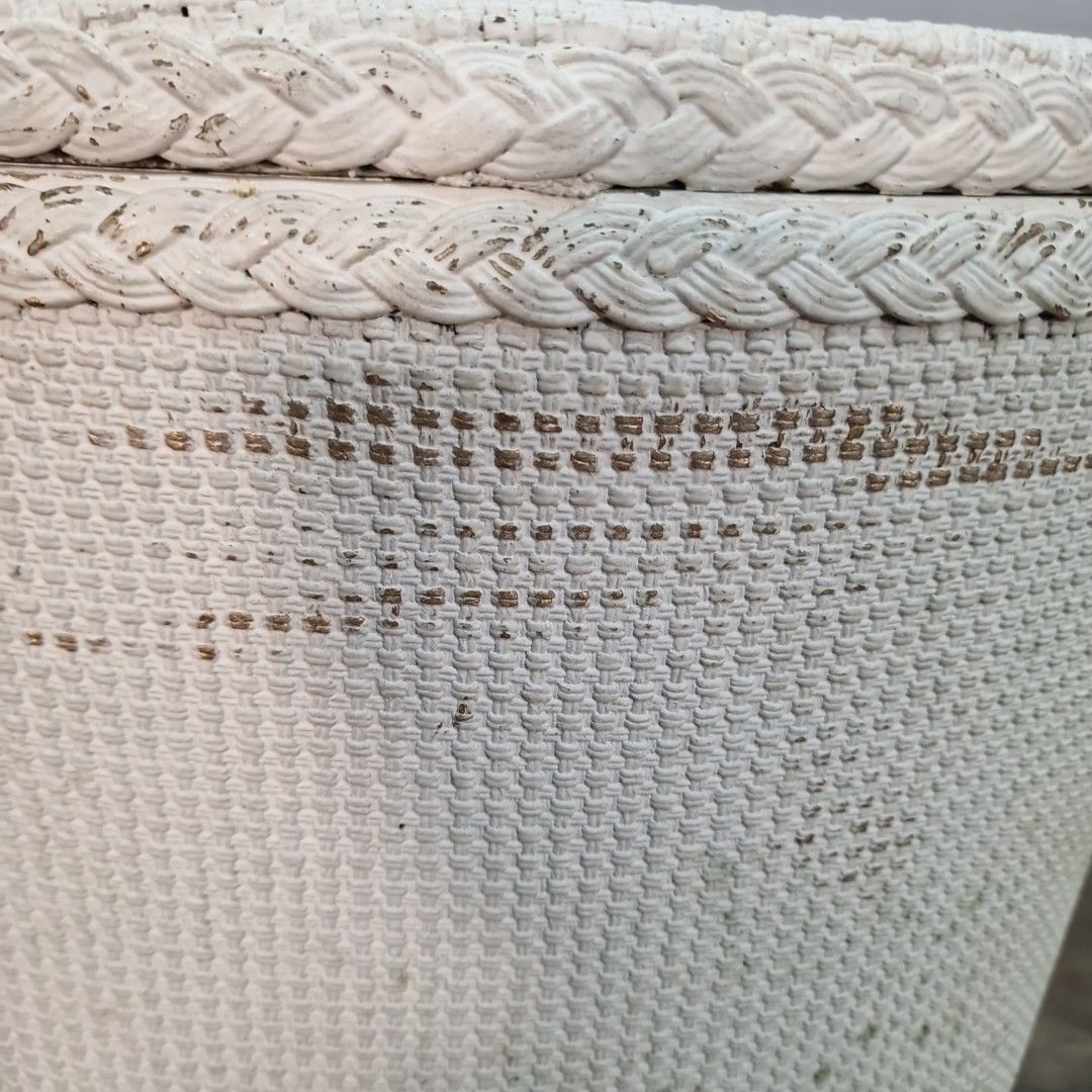 photo vinterior Vintage Laundry Basket Lidded Wicker Hamper Lloyd Loom Style Mid Century Retro