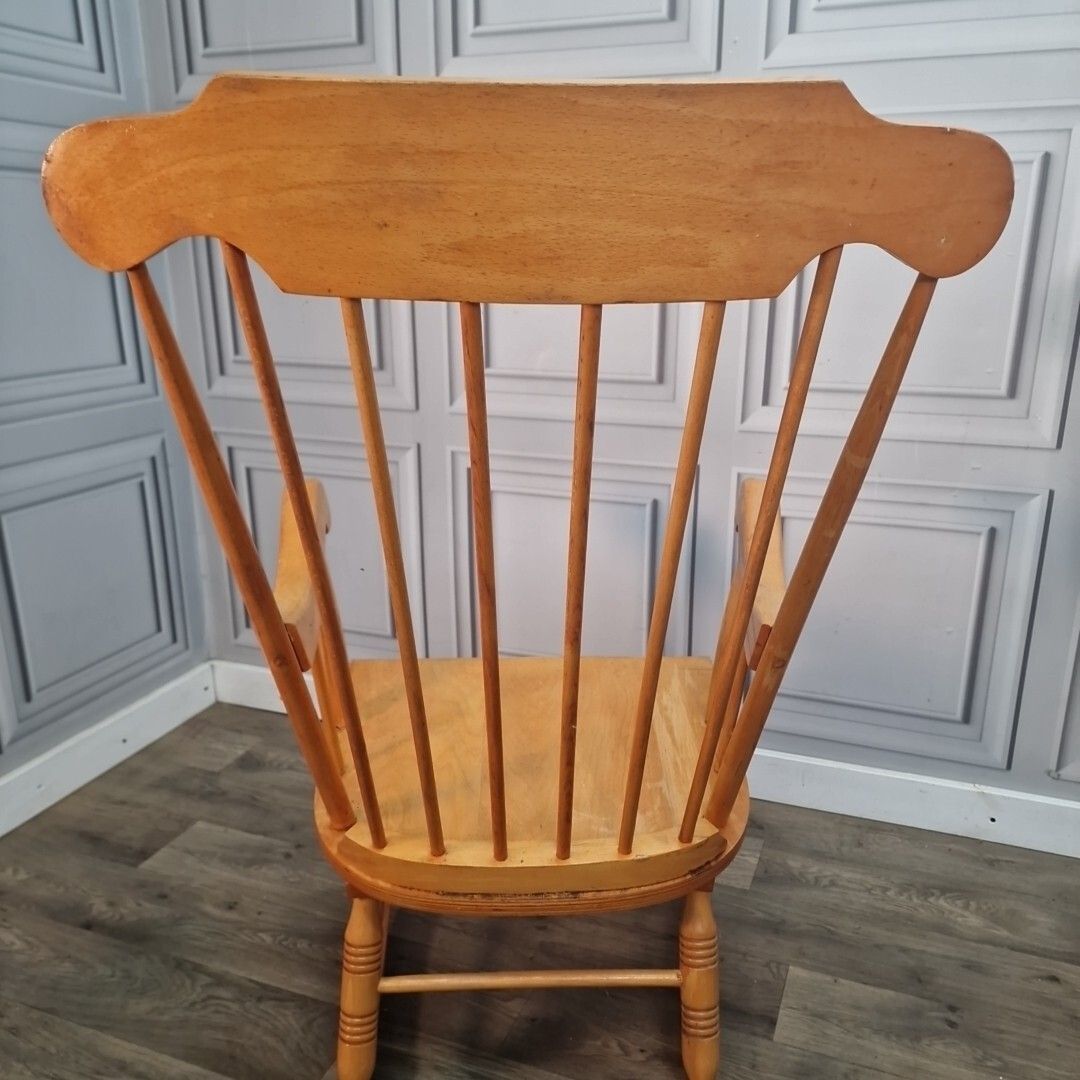 photo vintage Pair Rocking Arm Chairs  2 Retro Vintage Wooden Turned Country Farmhouse