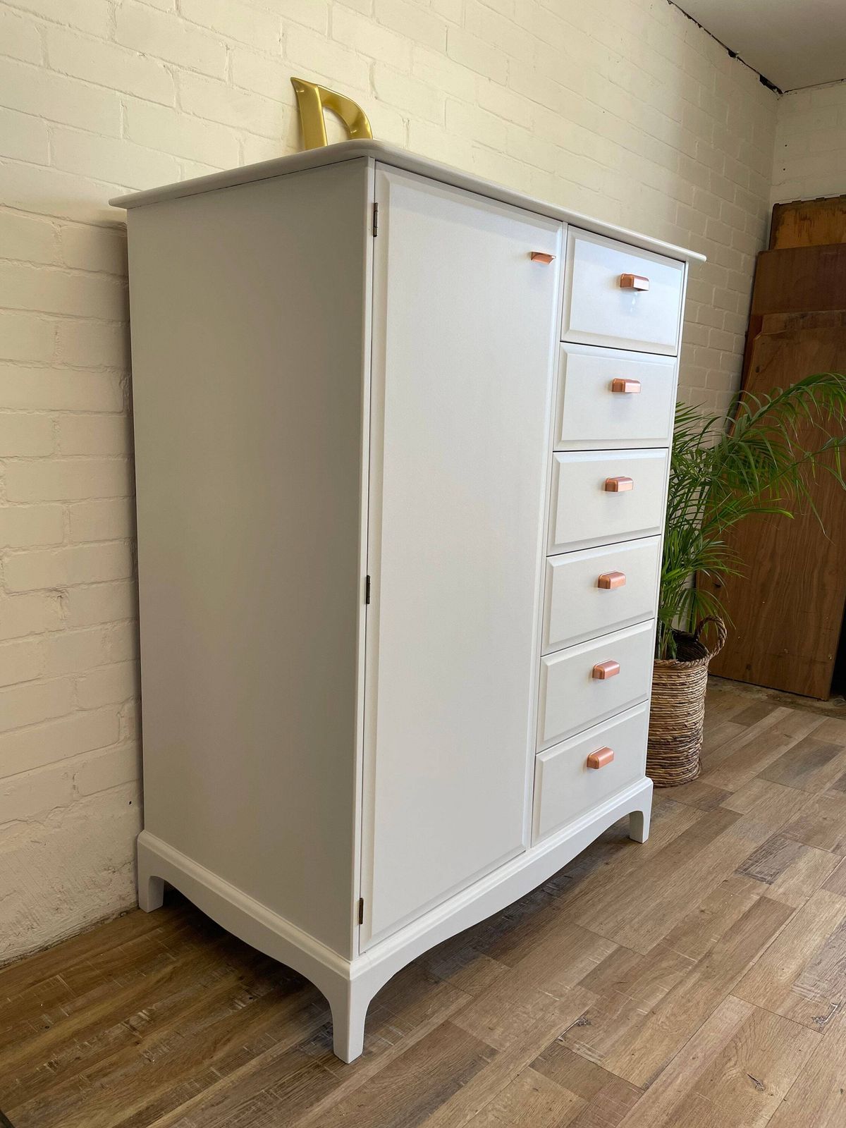 photo for sale Stag Minstrel Gentleman’s Chest Painted White