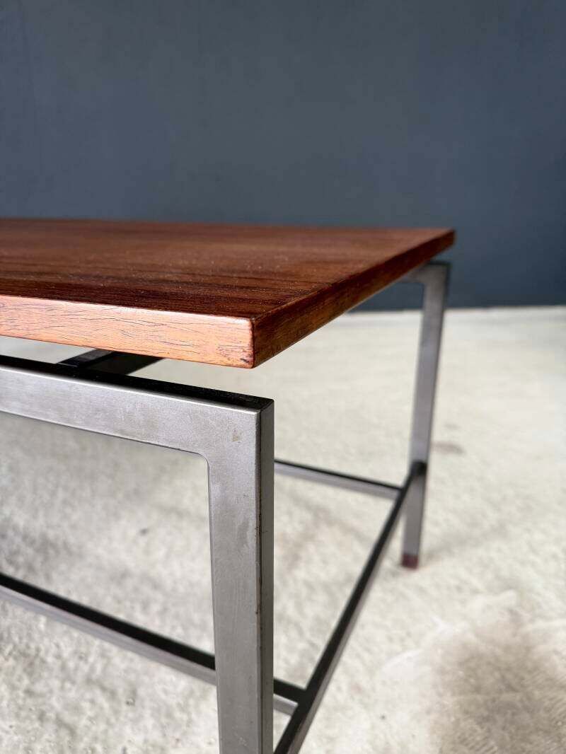 photo vinterior Mid Century Modern Slanke Salontafel Van Topform, Nederland, Ca. Jaren 1960