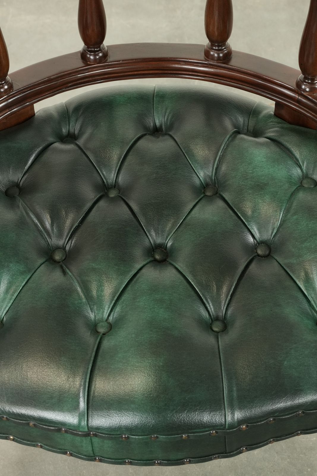 Classic Green Flamed Cow Leather Chesterfield Office Chair / Side Chair photo vinterior