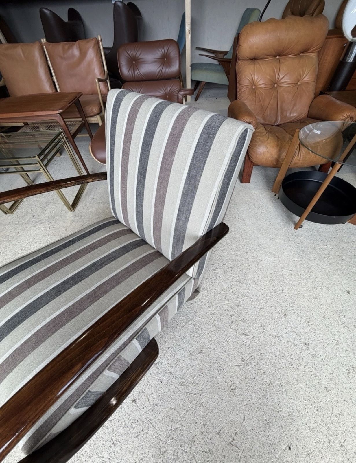 photo vinterior Jindrich Halabala Bentwood Armchair Art Deco Style