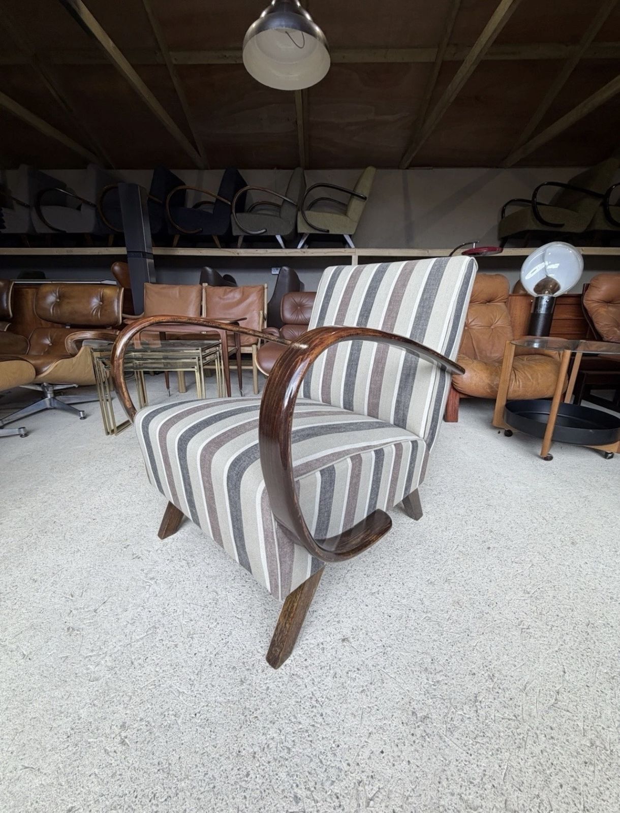 photo vintage Jindrich Halabala Bentwood Armchair Art Deco Style