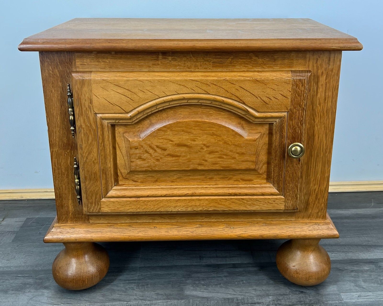 Pair Of Bedside Tables Vintage French Style Cabinets Carved Cupboards Lot 1786 photo 269.0