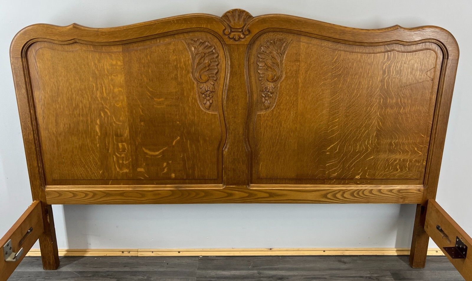 photo furniture Bed Vintage French Louis XVI Double Bed Frame Oak Carved Headboard Lot 2520