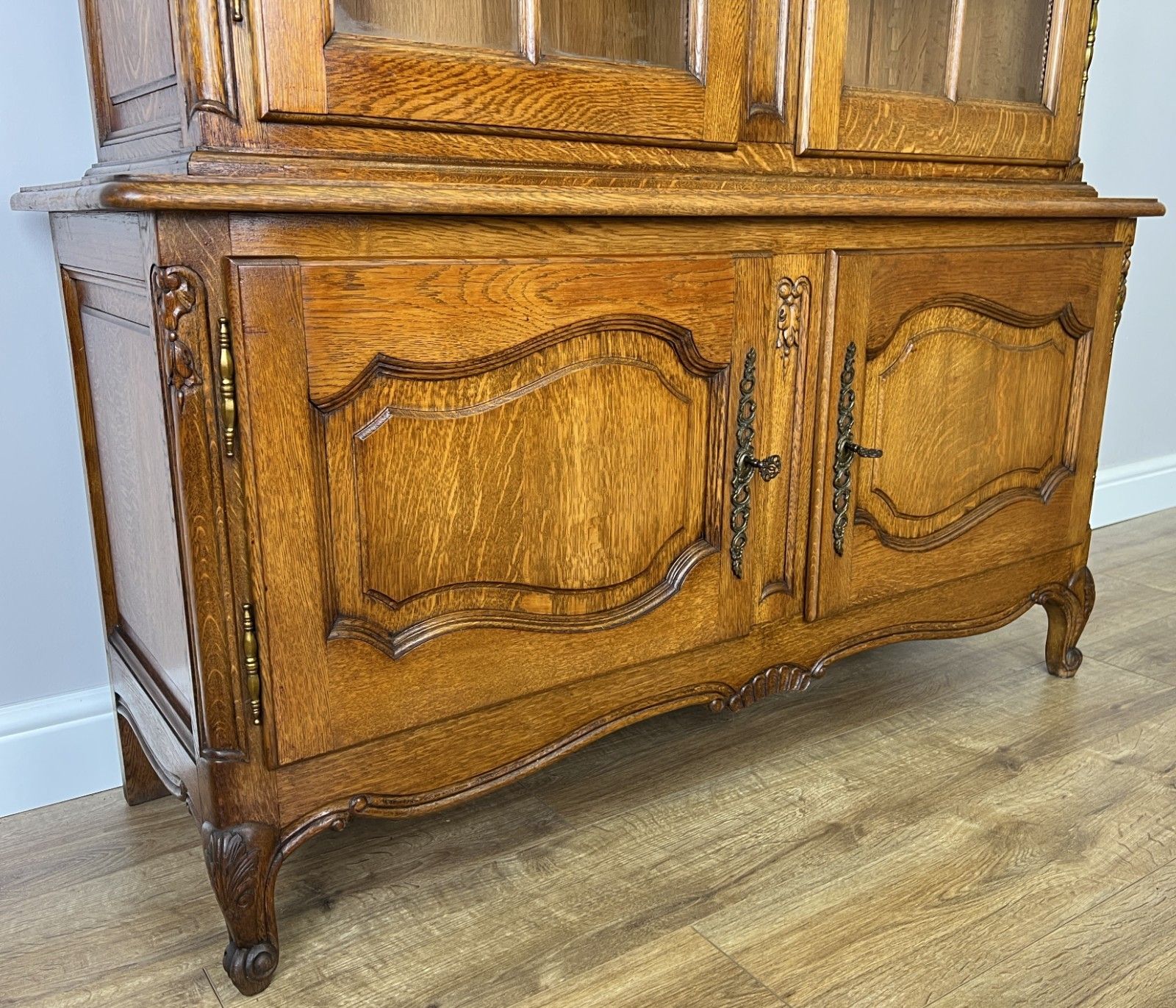 photo furniture Bookcase Vintage French Louis XIV Style Oak Display Cabinet Sideboard Lot 4934