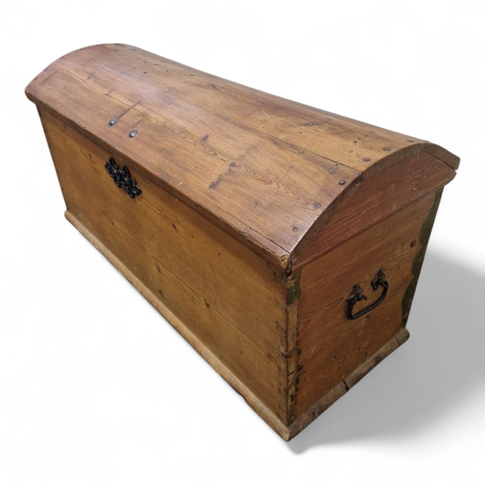 Continental Wooden Storage Chest Dome Top Rustic Coffer Blanket Box Large photo for sale