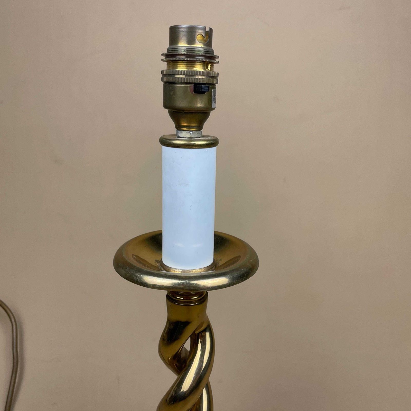 Antique Metal Gold Brass Lamp Light Bedside Side Table Desk Column Ornate Detail Square Base Twisted Twist Medium Vintage Chunky Candlestick photo Lighting