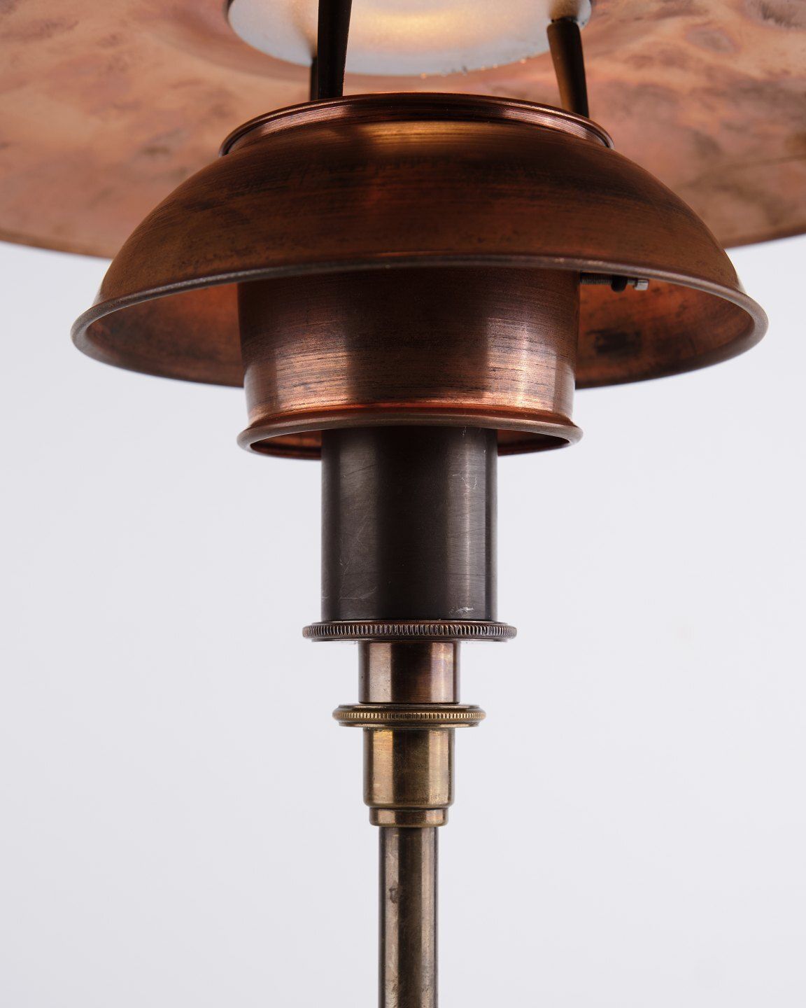 Poul Henningsen Table Lamp Model Ph 3/2 With Copper Shades And Base In Burnished Brass, Louis Poulsen photo 4280.0