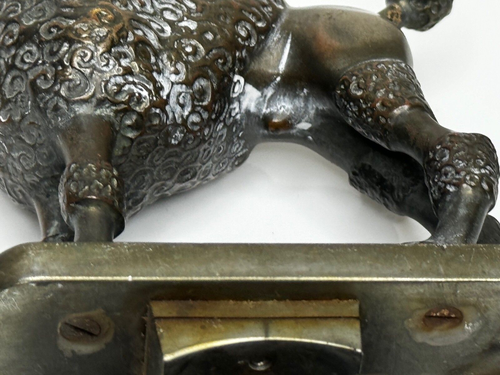 photo vinterior Beautiful Cute Mid Century Bronze Poodle Dog Animal Classic Mascot Sculpture