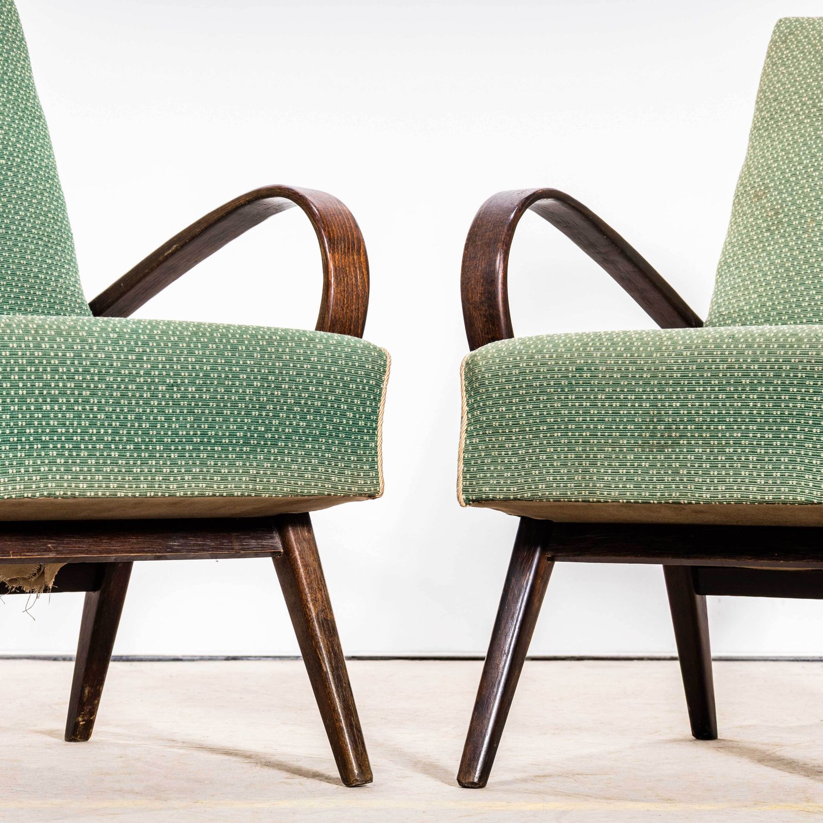 1950’s Jaroslav šmídek Original Sprung Seat Armchairs In Geometric Jacquard Fabric photo vinterior