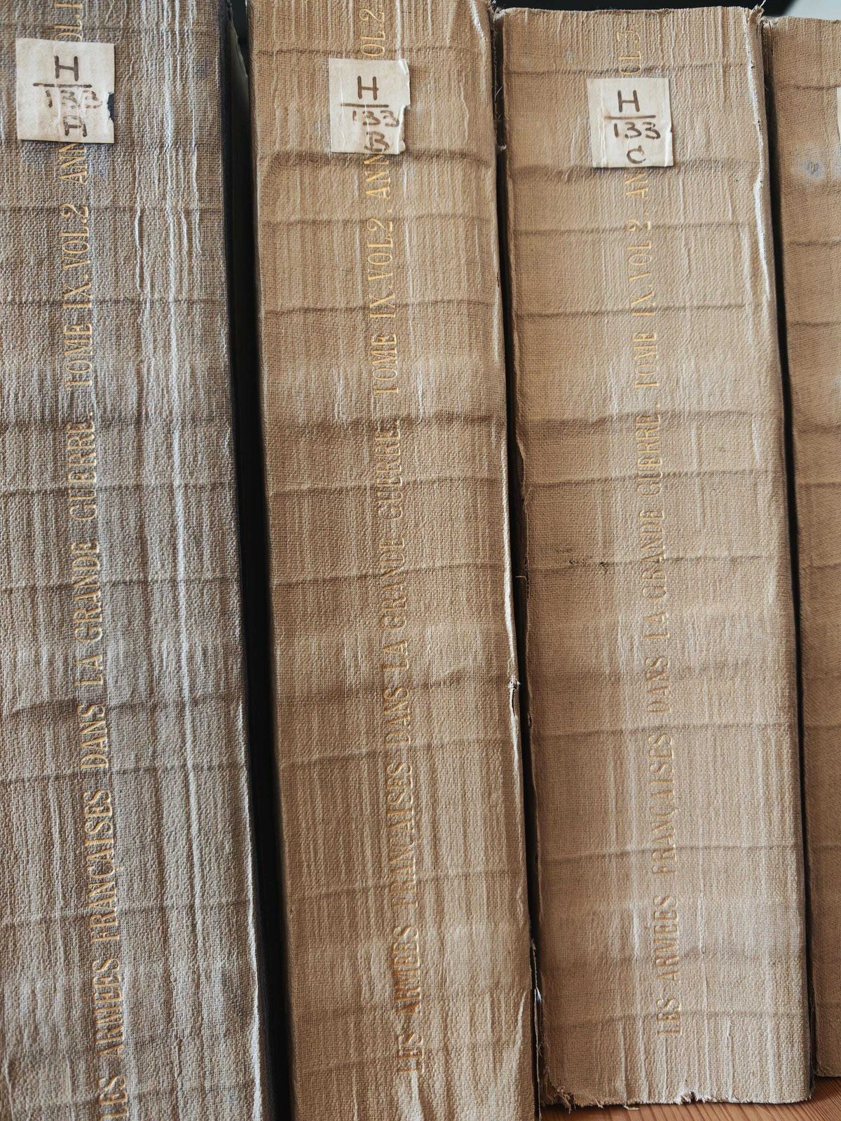 Antique "Les Armees Francaises Dans La Grande Guerre"   Tome Ix, All Volumes, Entire Set   Gd Con   1920s 30s   "Les Campagnes Coloniales" photo furniture