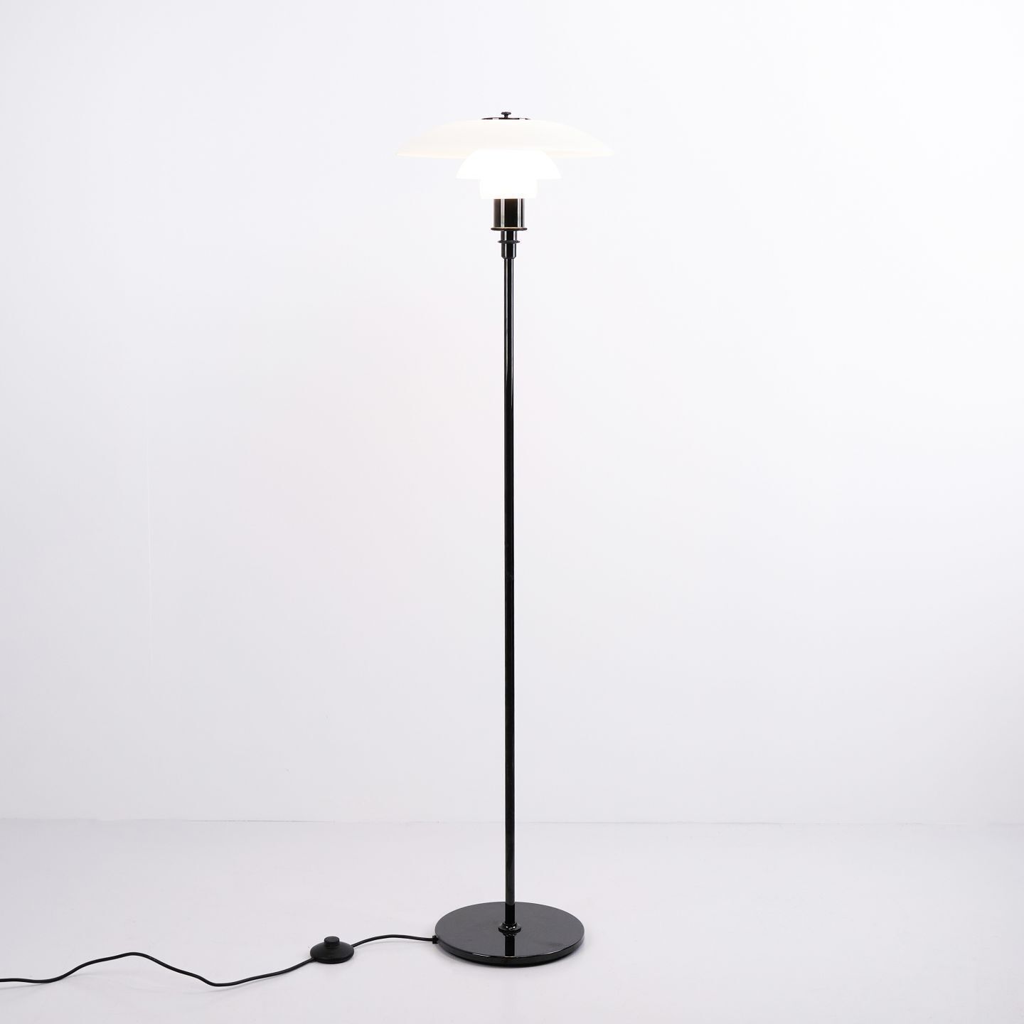 Poul Henningsen Floor Lamp Model Ph 3.5/2.5 With Black Frame, Louis Poulsen