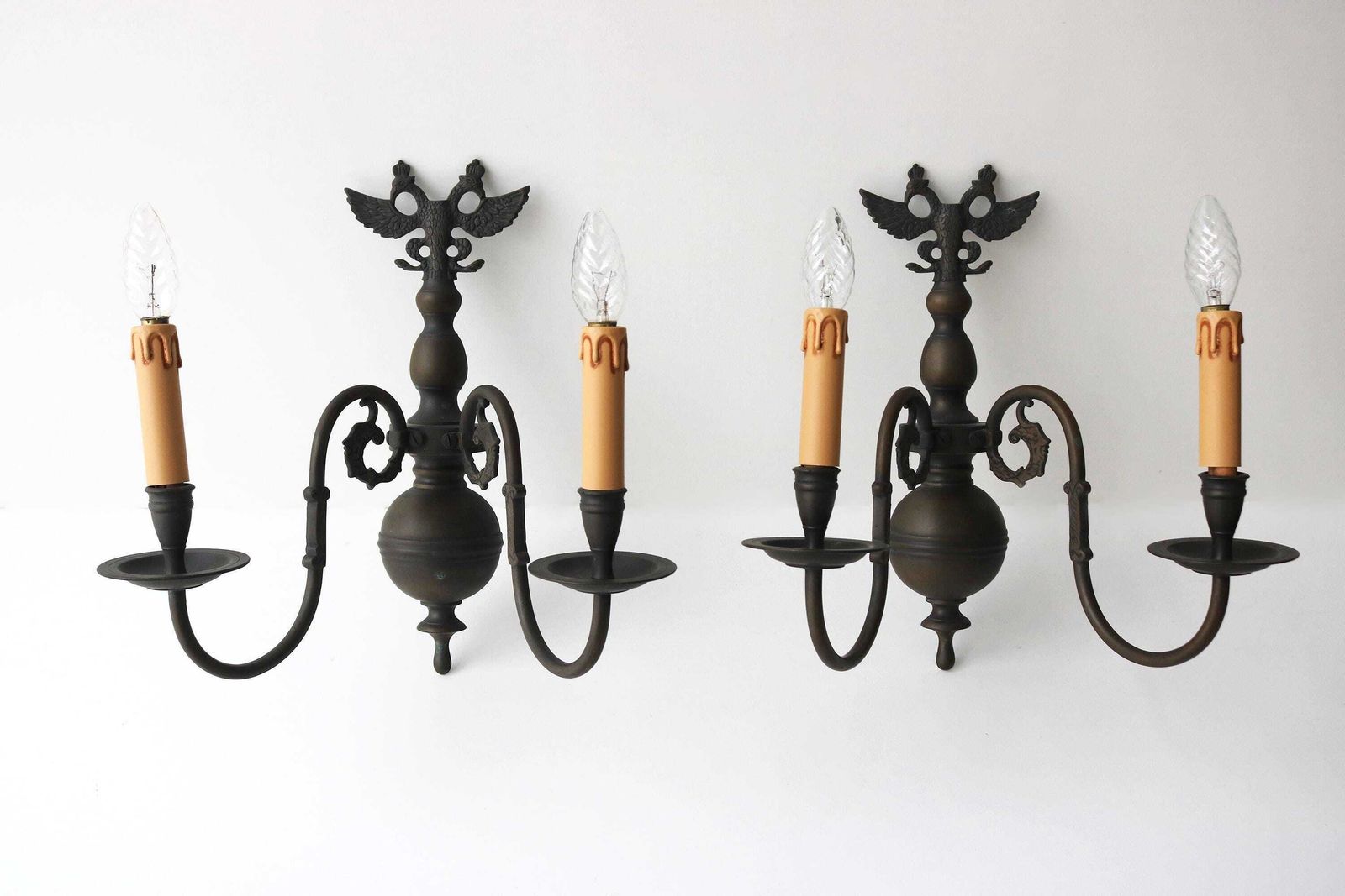 Vintage Messing Wandlampen Met Dubbelkoppige Adelaar, Vlaams Antiek Paar, Siervol Statement Verlichtingsobject, Jaren 1930–40 photo furniture