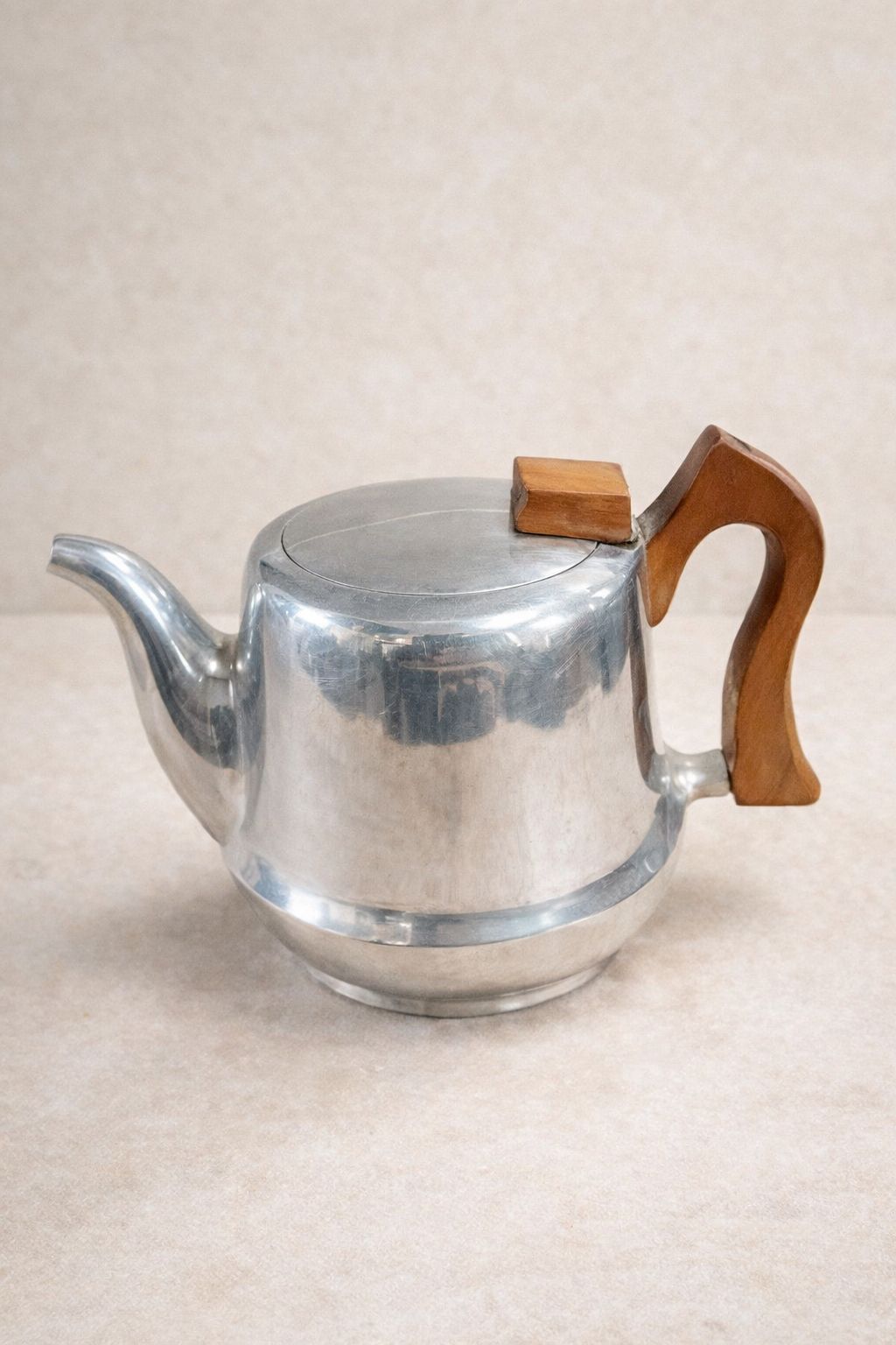 Picquot Ware Tea & Coffee Set With Tray – Mid Century English Aluminium, C.1950s photo for sale