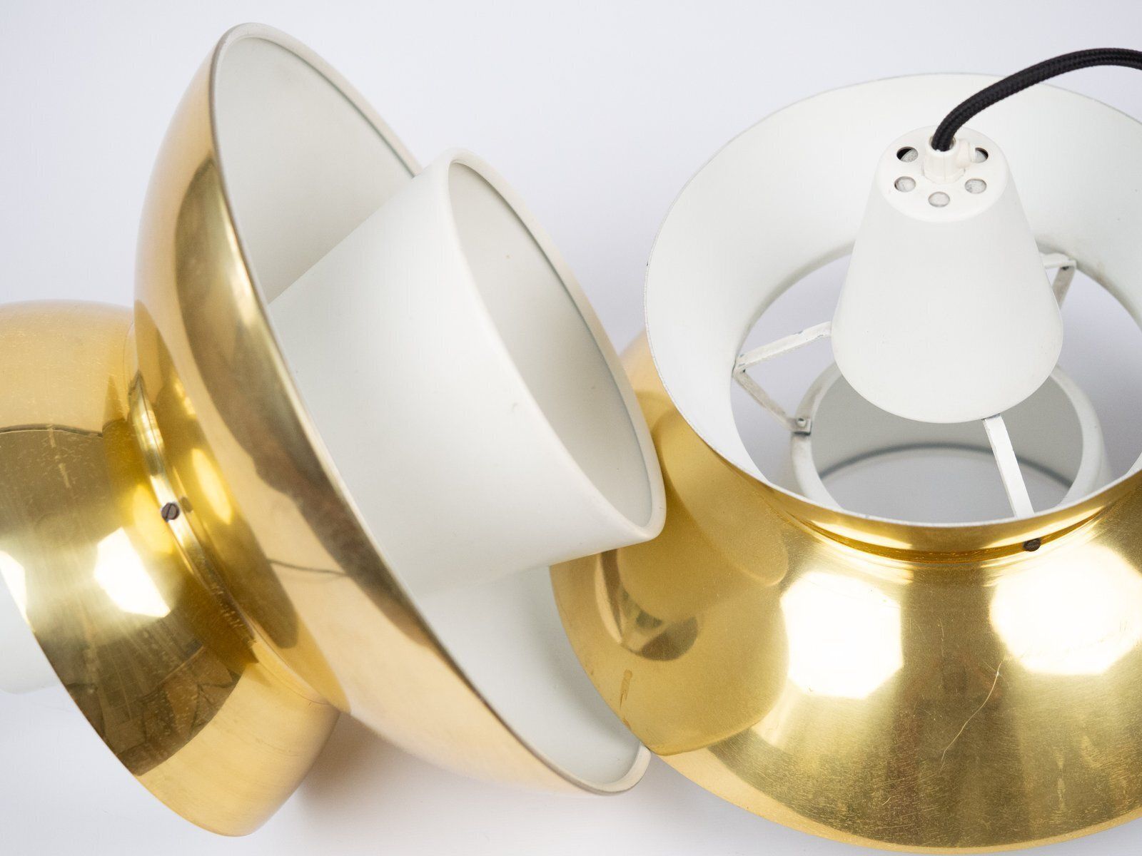 photo vinterior Vintage Danish Pendant Lamps By Henning Klok For Louis Poulsen, 1950s, Set Of 2