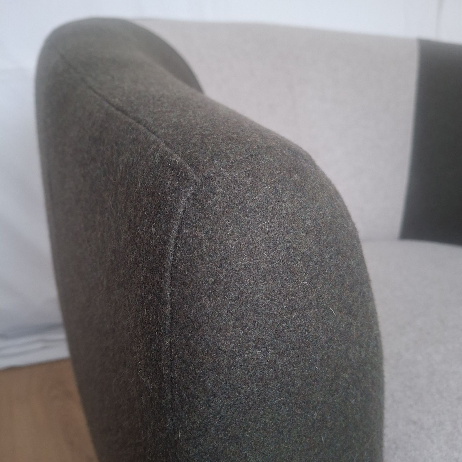 Furniture Swivel Tub Chair With 100% Wool Upholstery photo