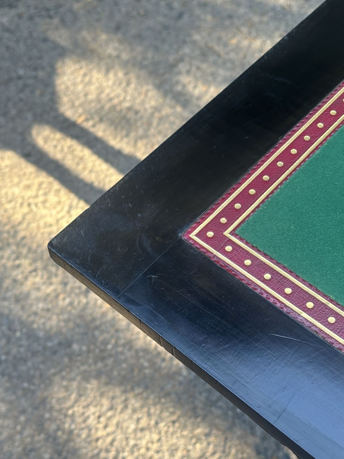 photo furniture Lamb Of Manchester: An Ebonised, Amboyna And Parcel Gilt Card Table C.1875