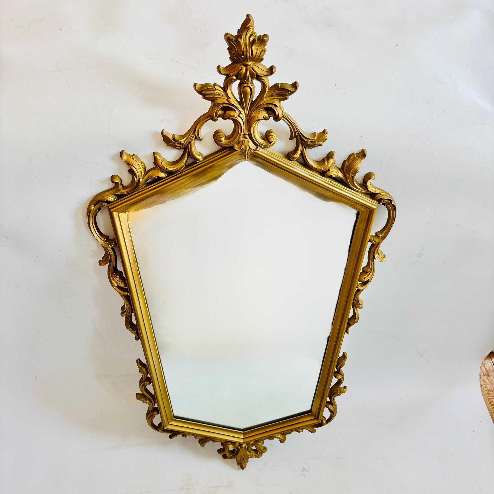 Large Mid Century Syroco Model 4110 Gilt Effect Hollywood Wall Mirrormade In USA 1961 photo Home Decor