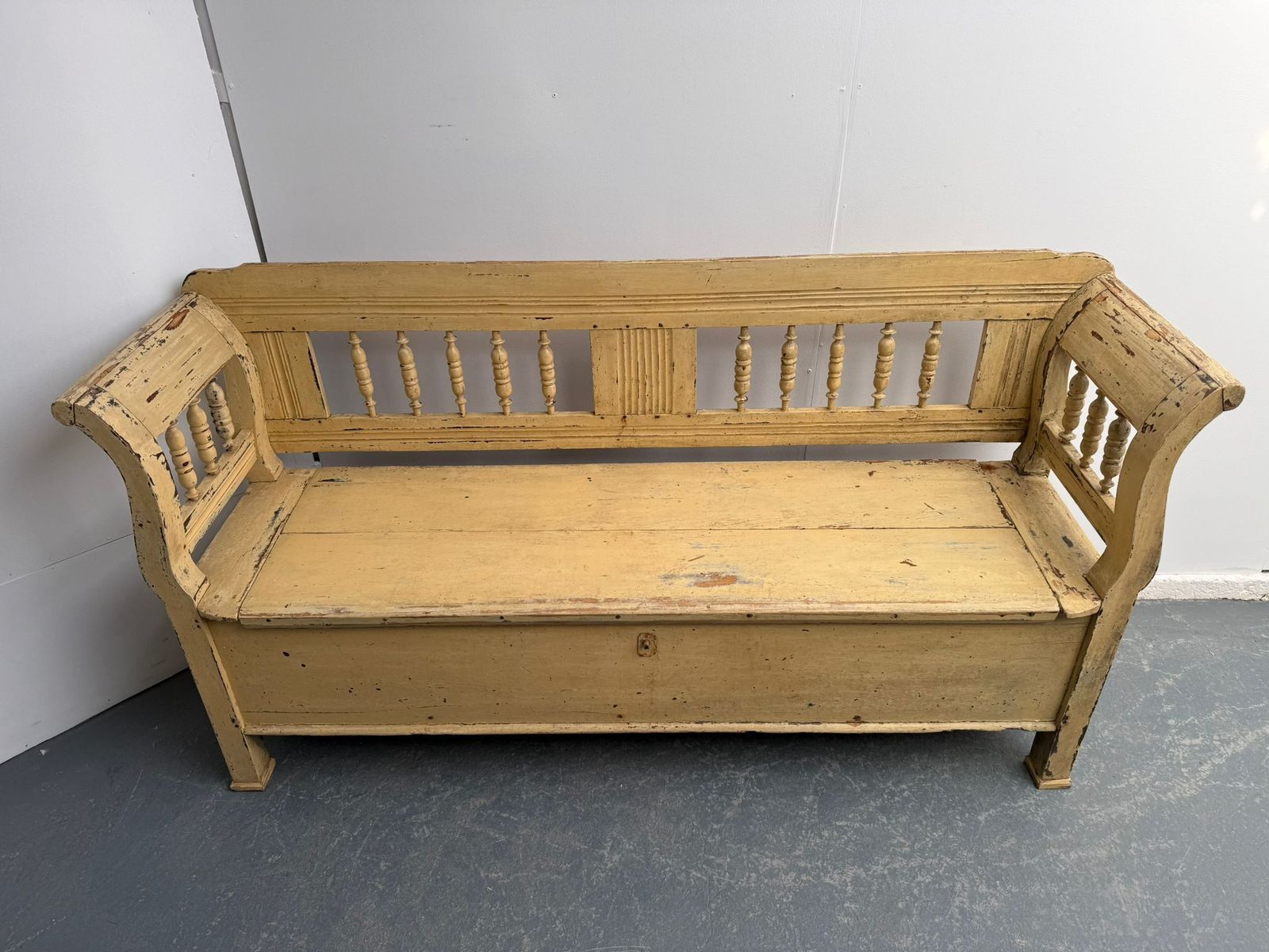 photo furniture An Original Painted Cream Victorian Pine Hungarian 3 Seater Bench