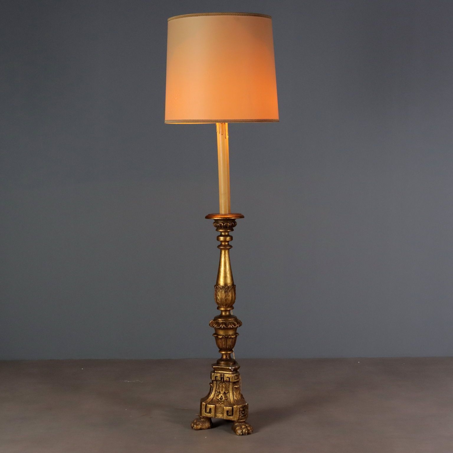 Floor Lamp Neoclassical Style Linden Italy XX Century
