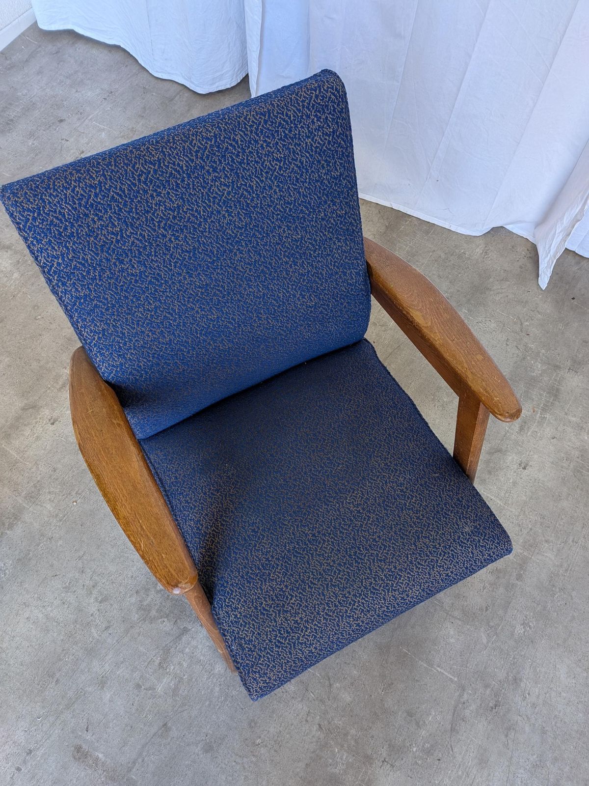 Vintage Royal Blue Armchair: Mid Century Modern Lounge Chair photo for sale