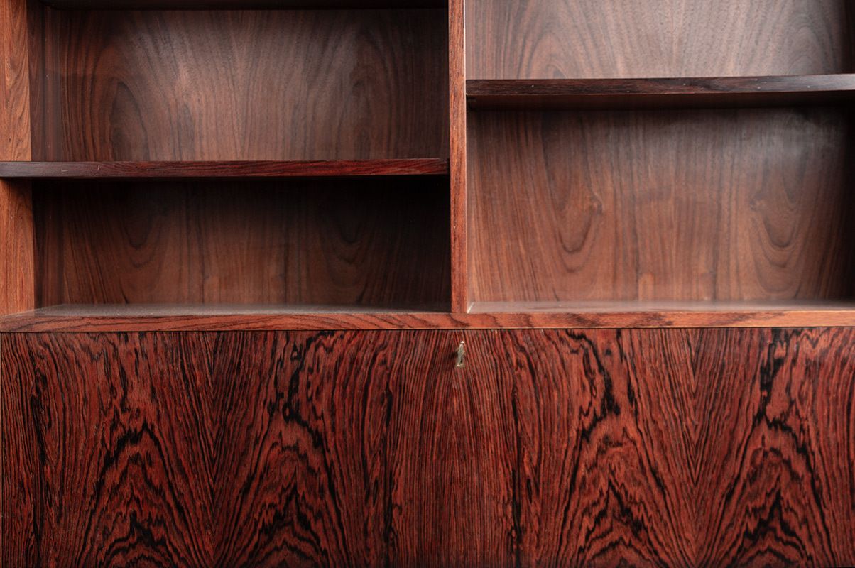 Meuble de rangement et bar danois en palissandre et laiton, par Erik Brouer pour Brouer's Mobelfabrik, 1960. photo for sale